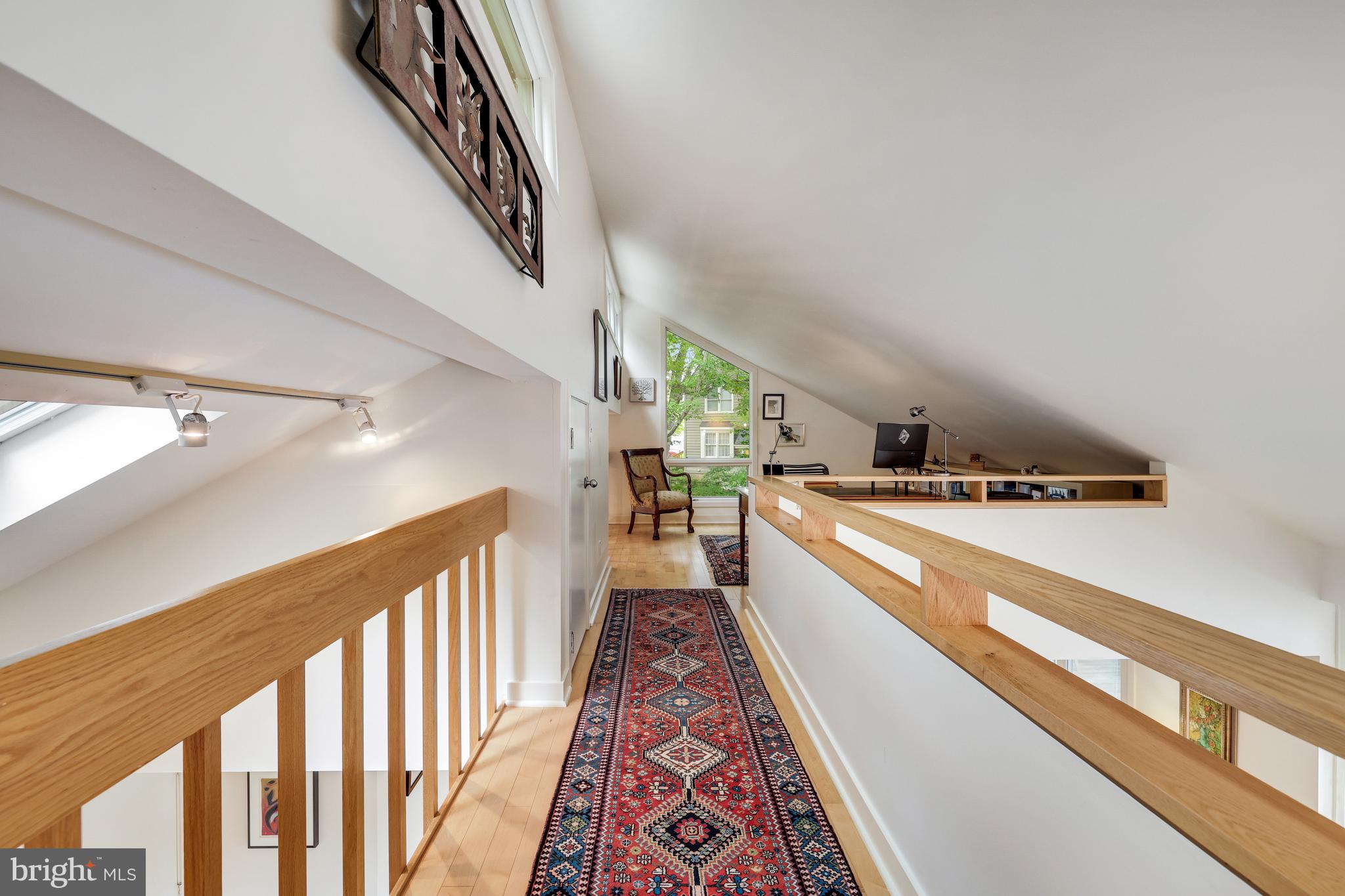 RESTON - Residential