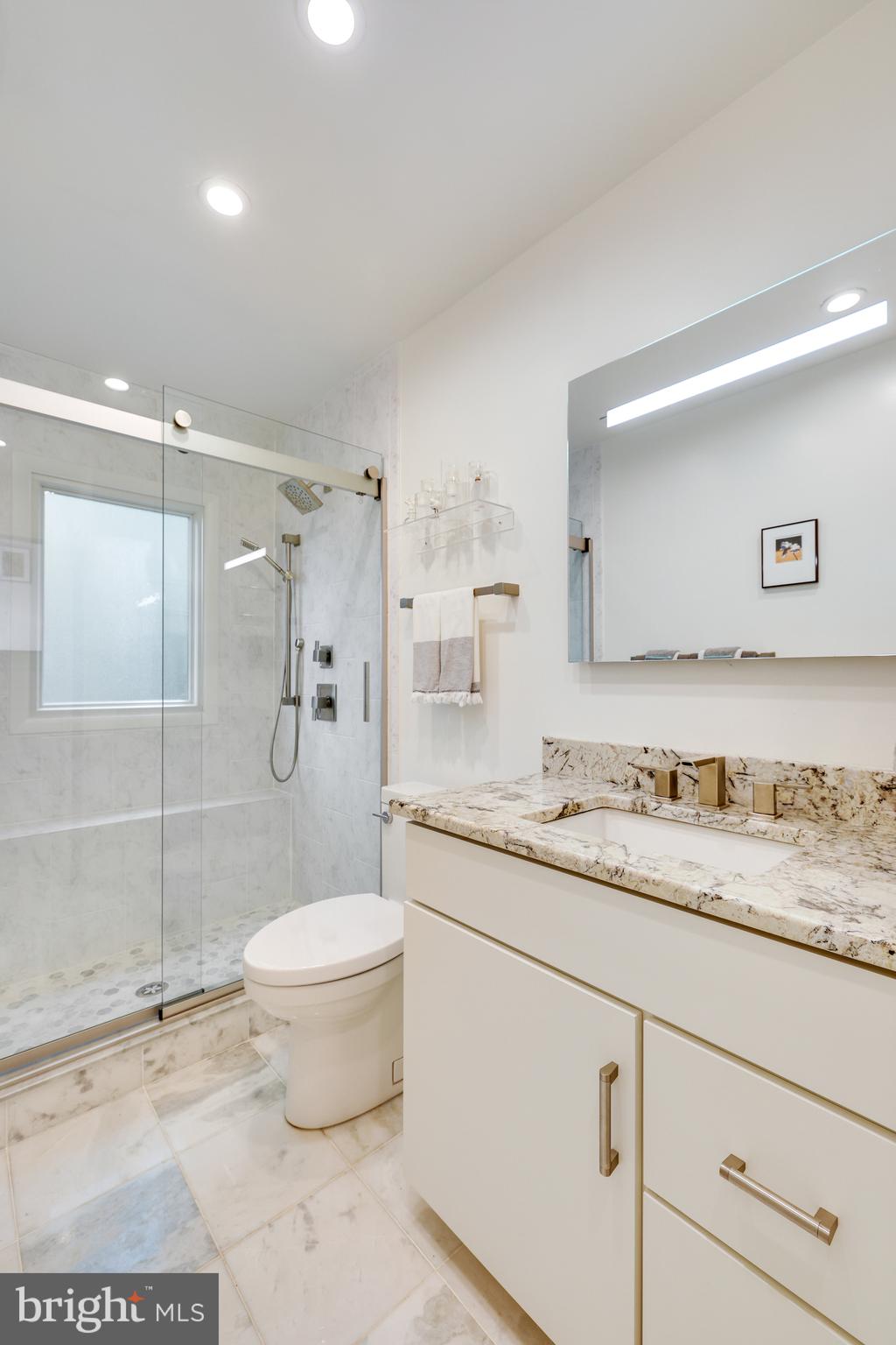 RESTON - Residential