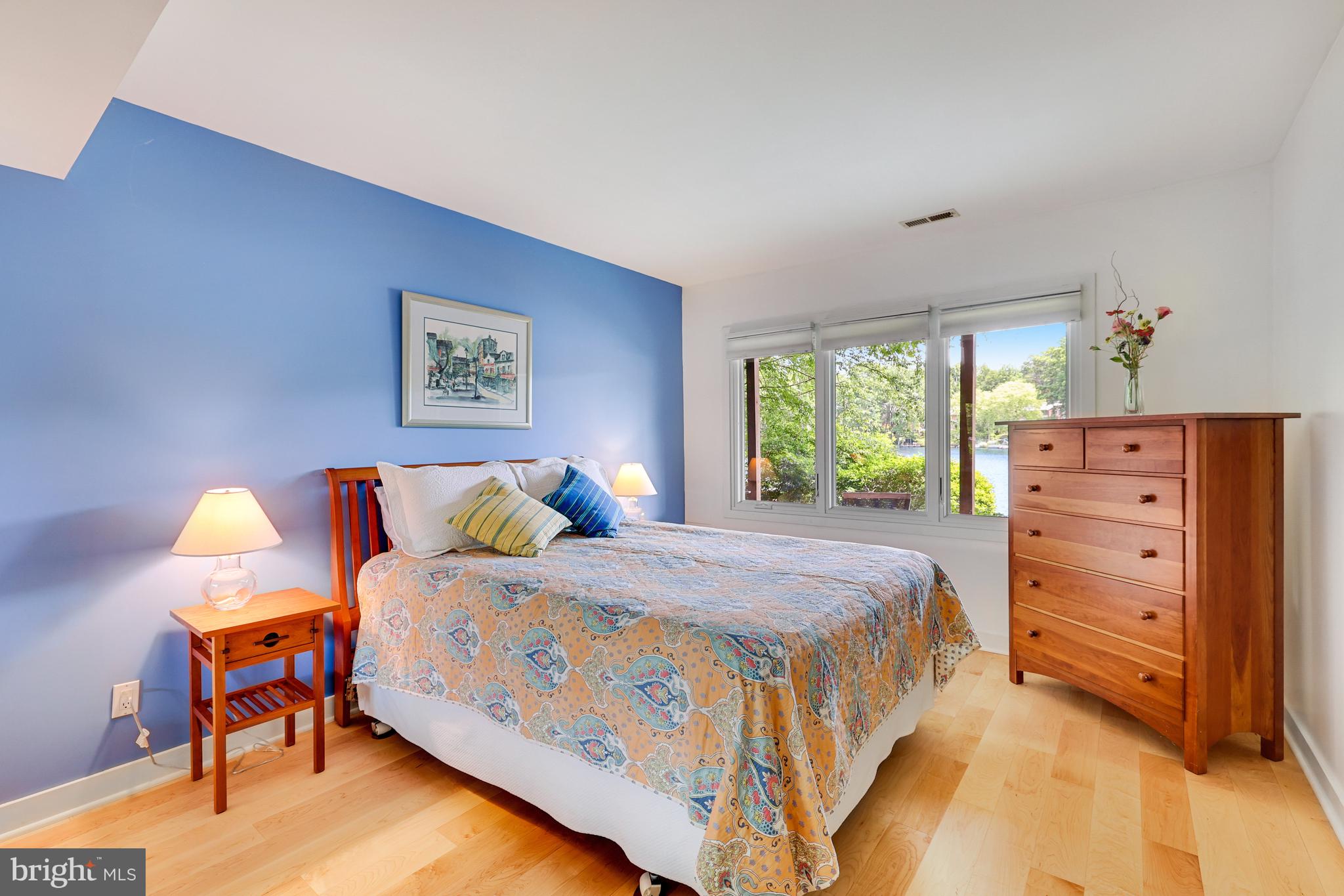 RESTON - Residential