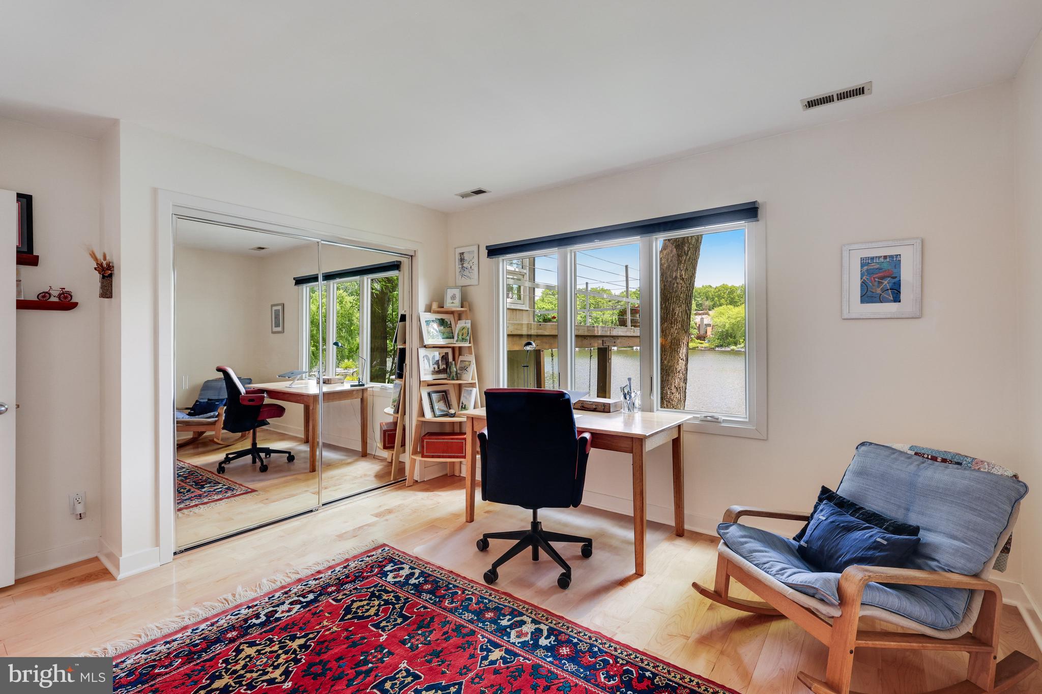 RESTON - Residential