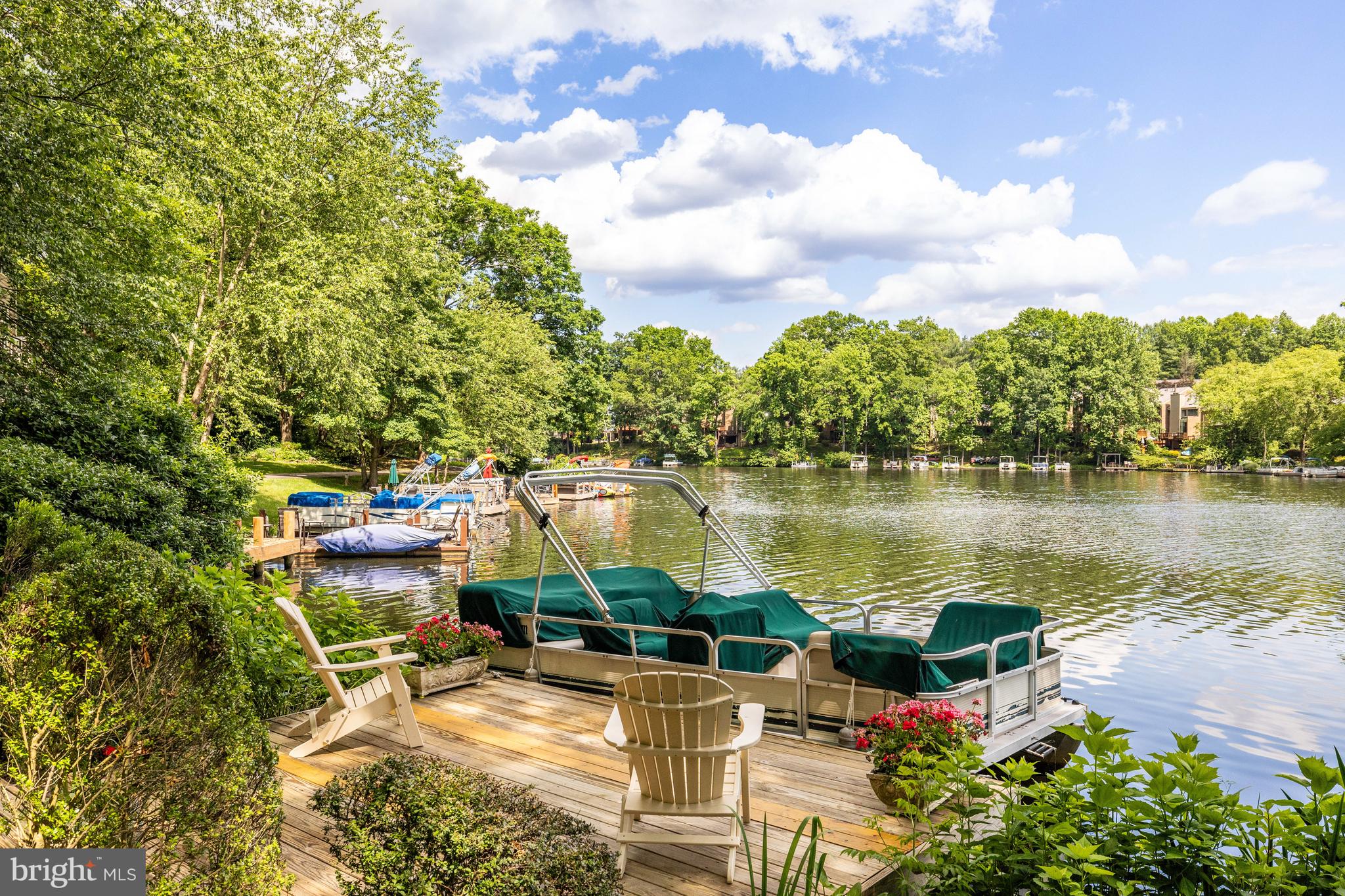 RESTON - Residential