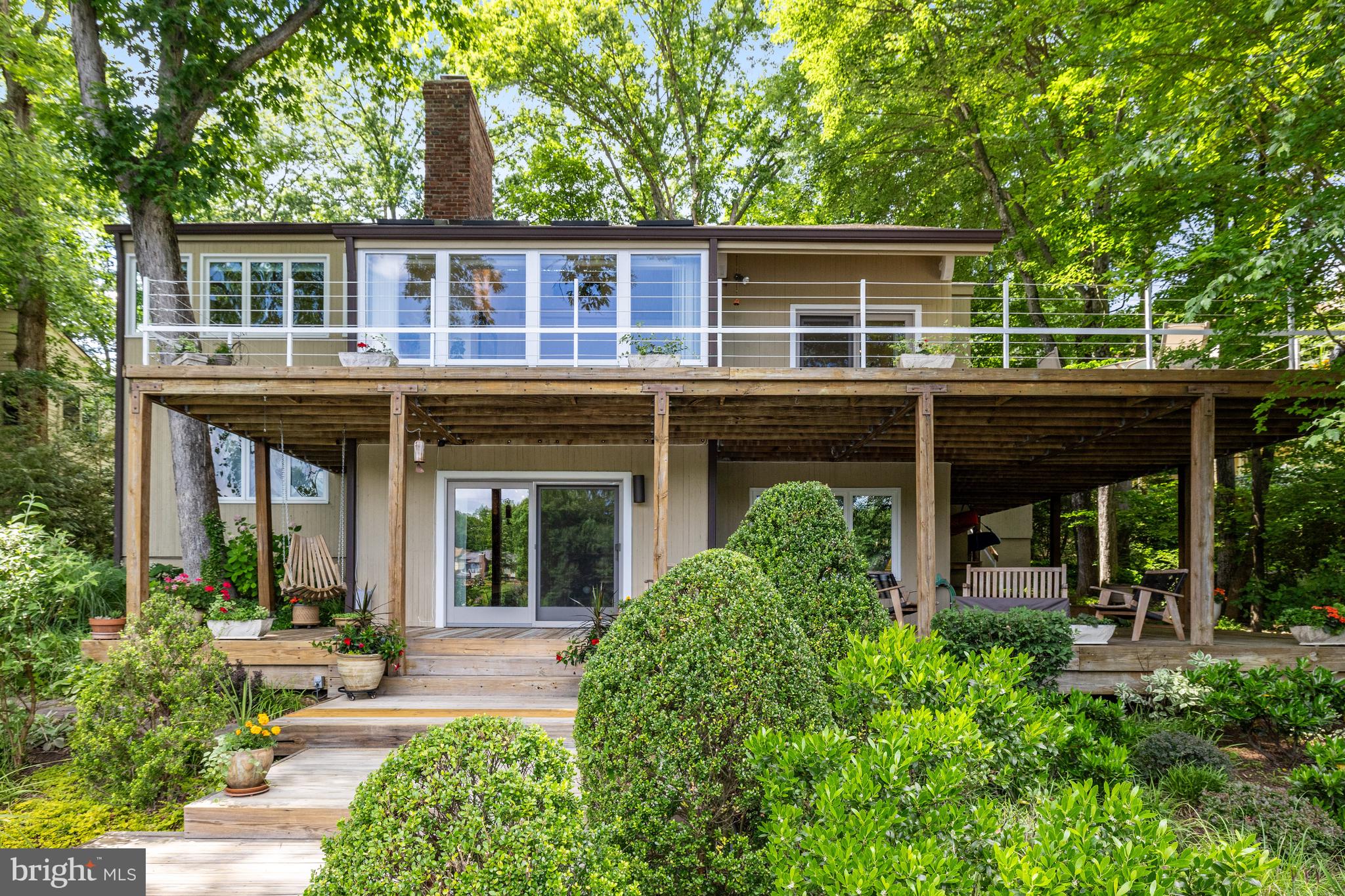 RESTON - Residential