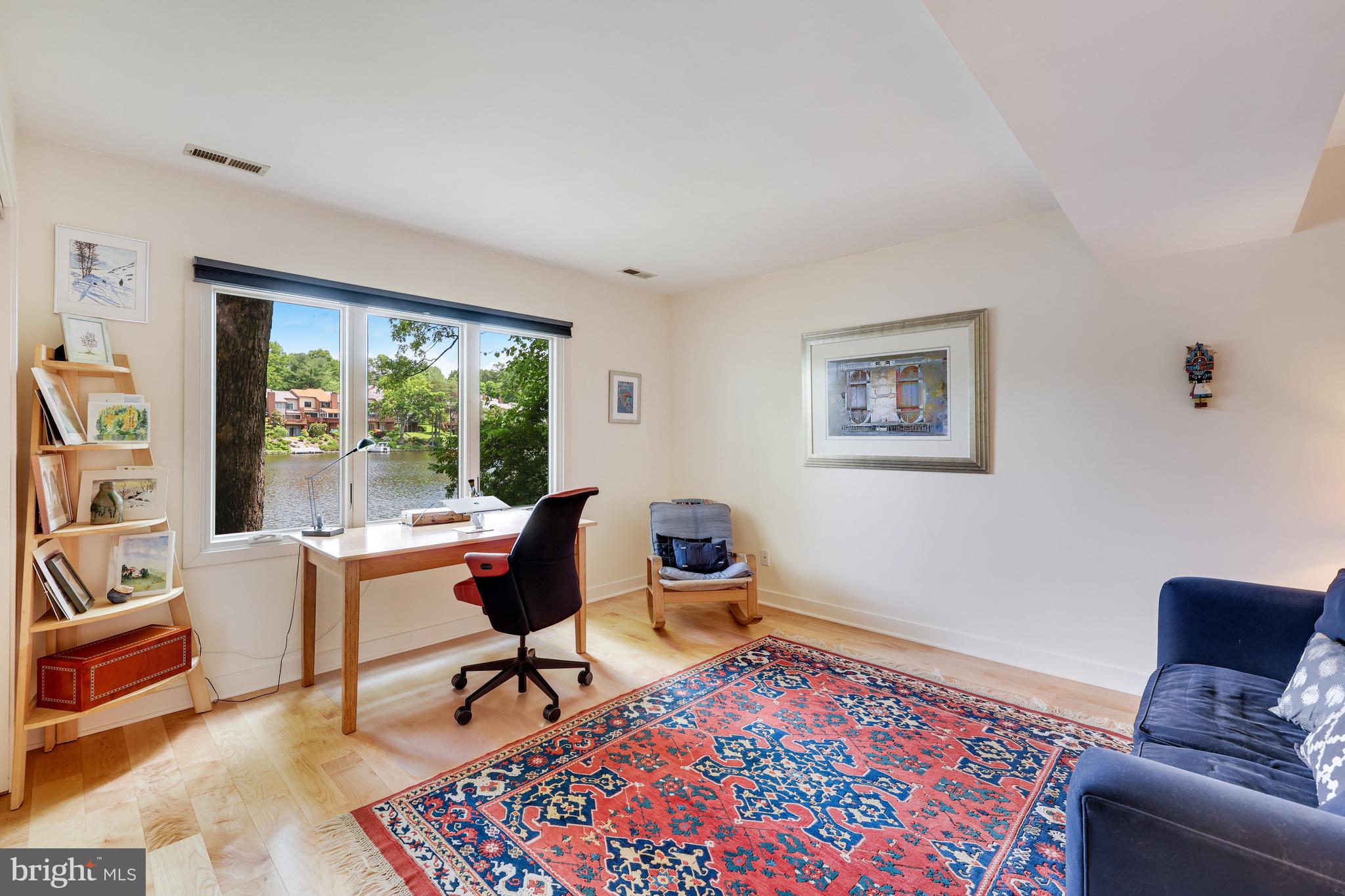 RESTON - Residential