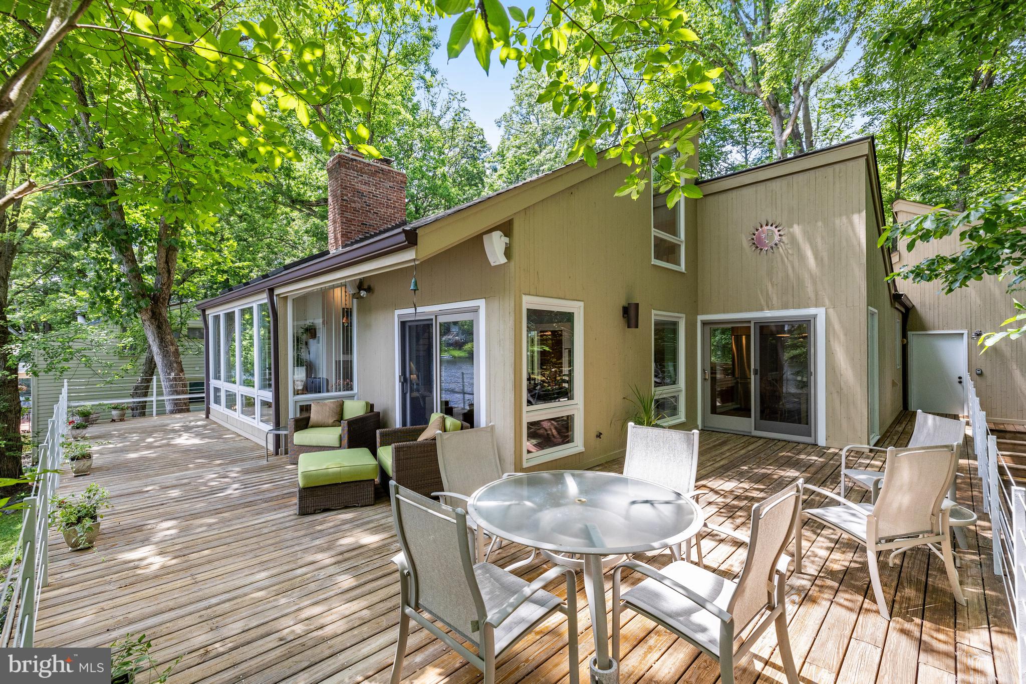 RESTON - Residential