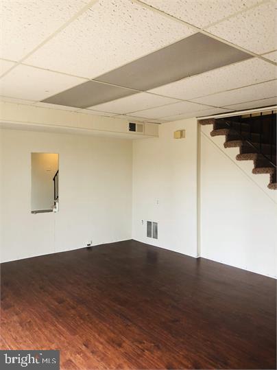 OLDE GREENWICH - Residential Lease