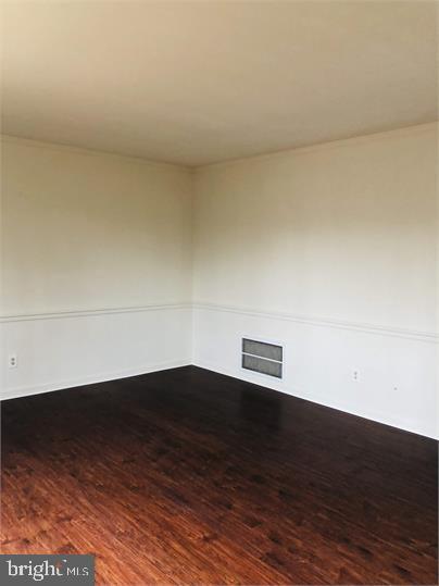 OLDE GREENWICH - Residential Lease