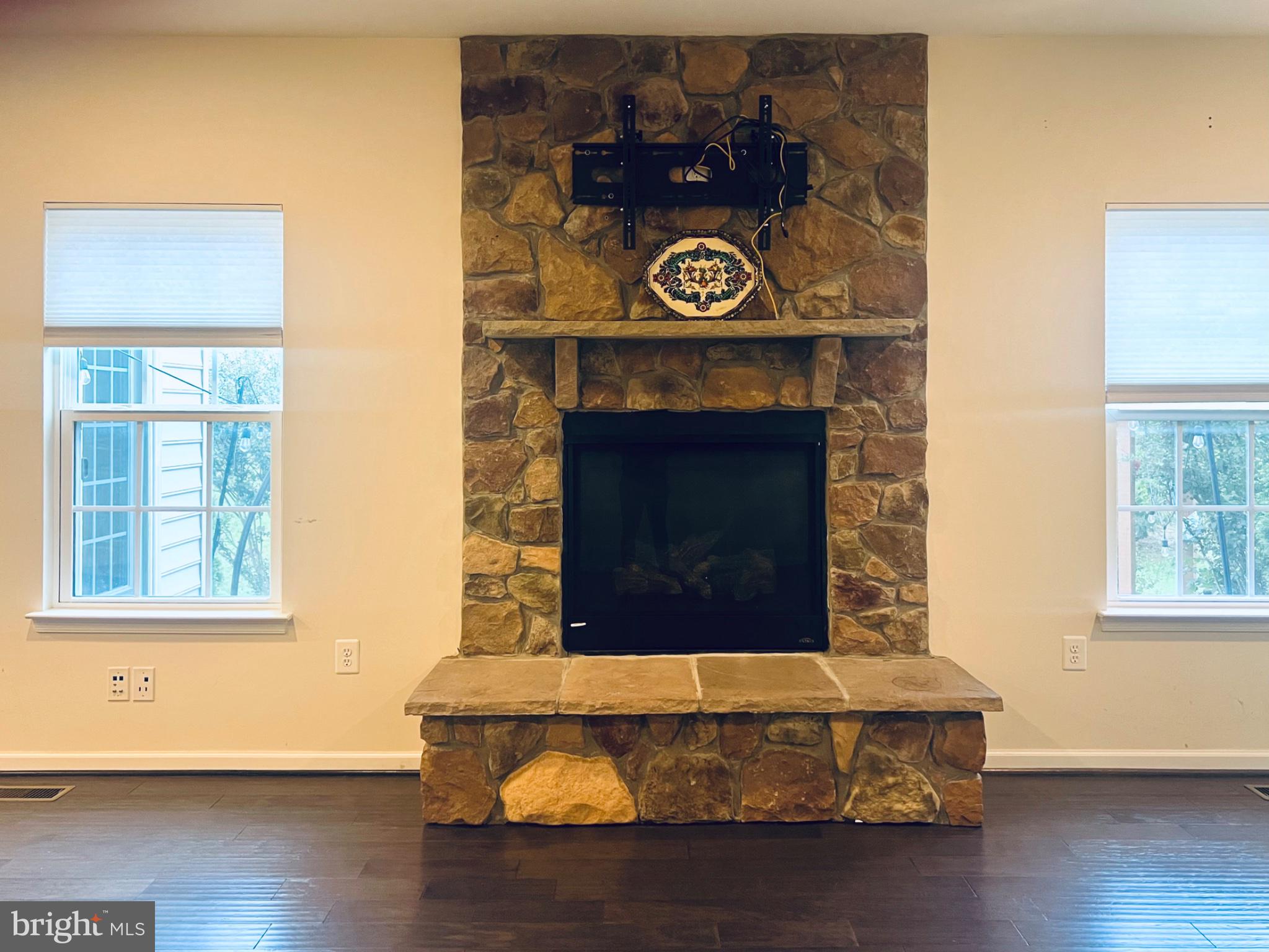 3002 WINTERBOURNE DRIVE