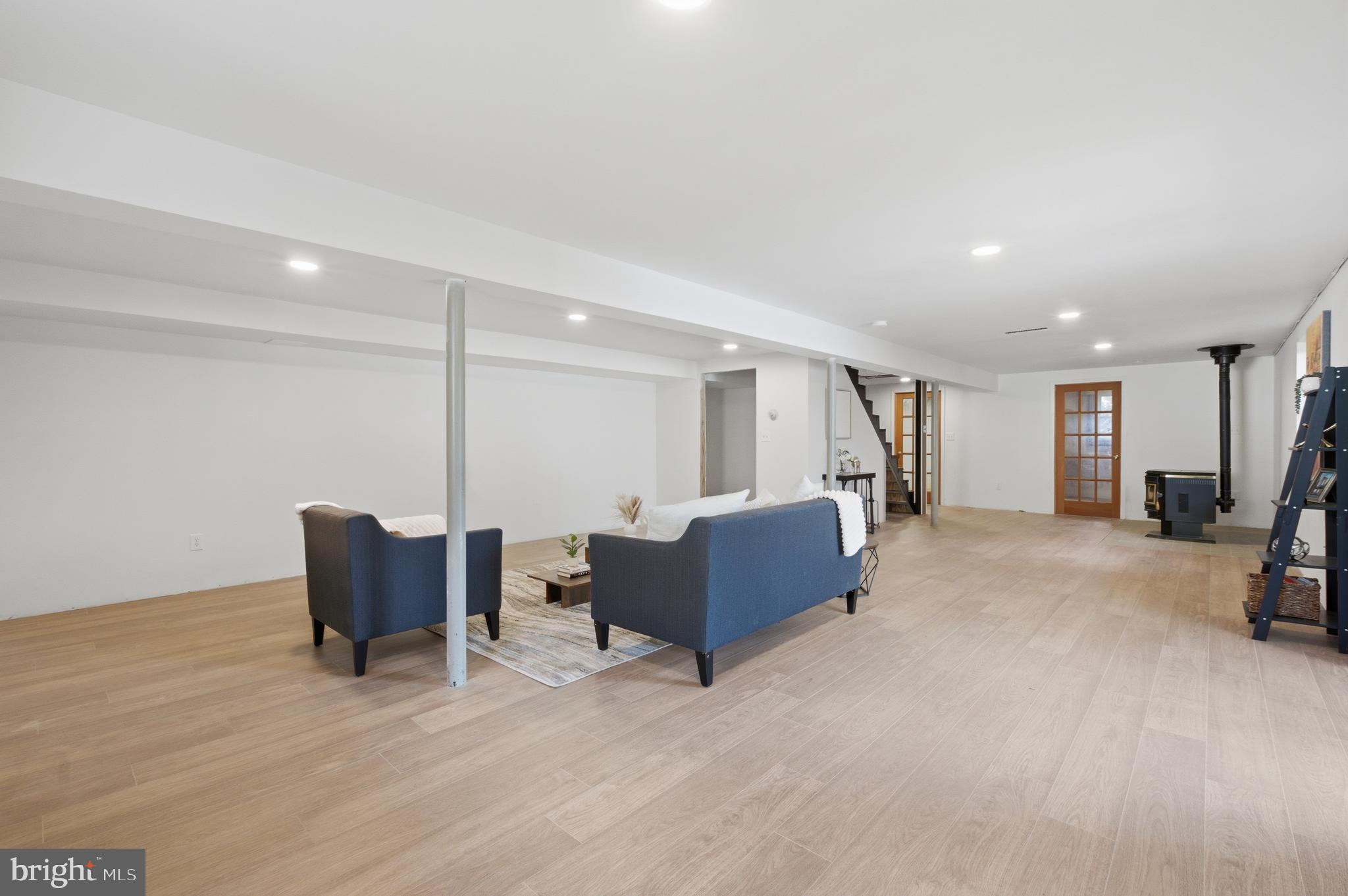 FAIRWAY MANOR ESTATES - Residential