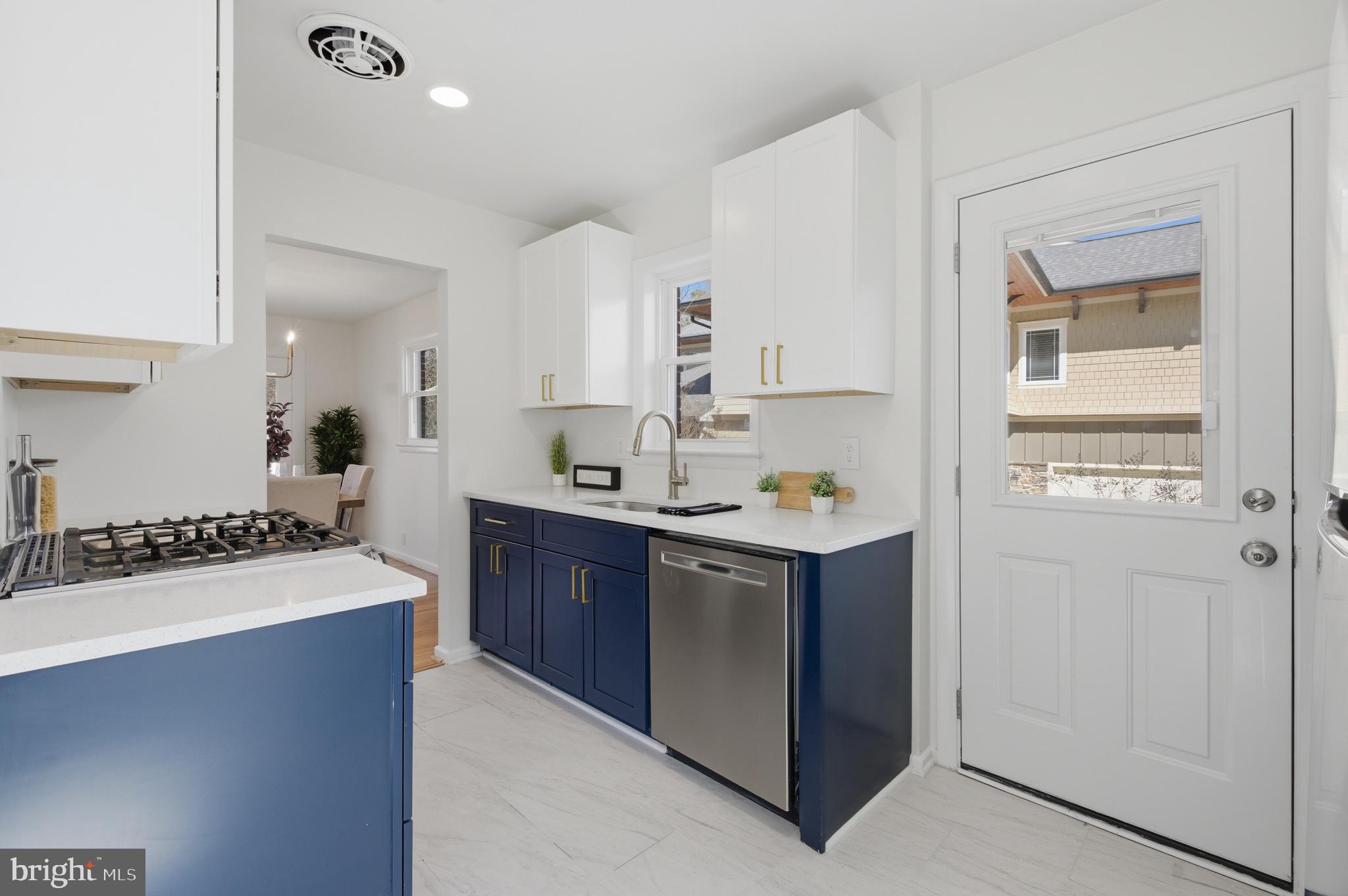 FAIRWAY MANOR ESTATES - Residential