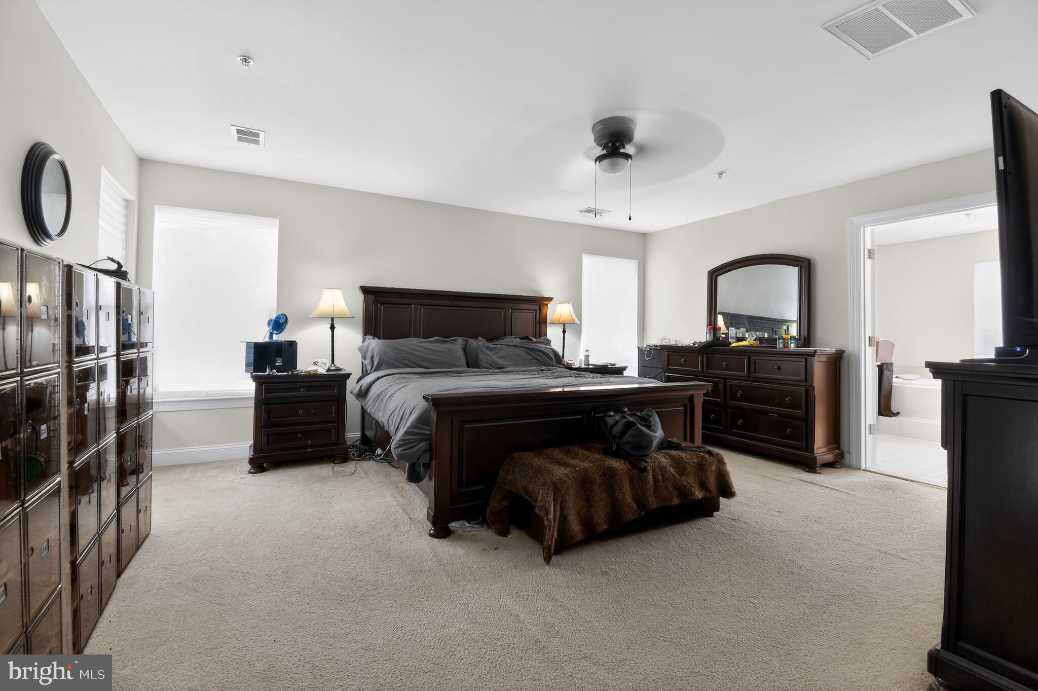 CHELTENHAM KNOLLS - Residential