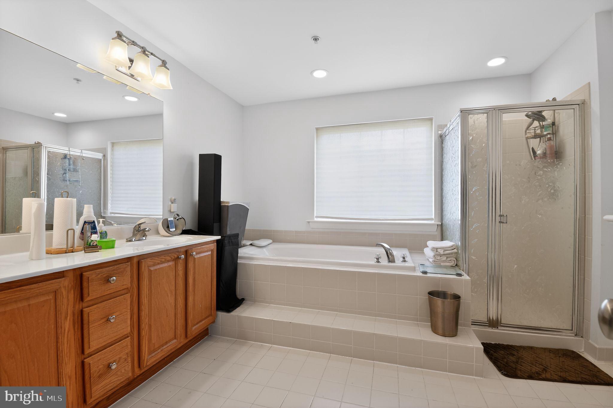 CHELTENHAM KNOLLS - Residential