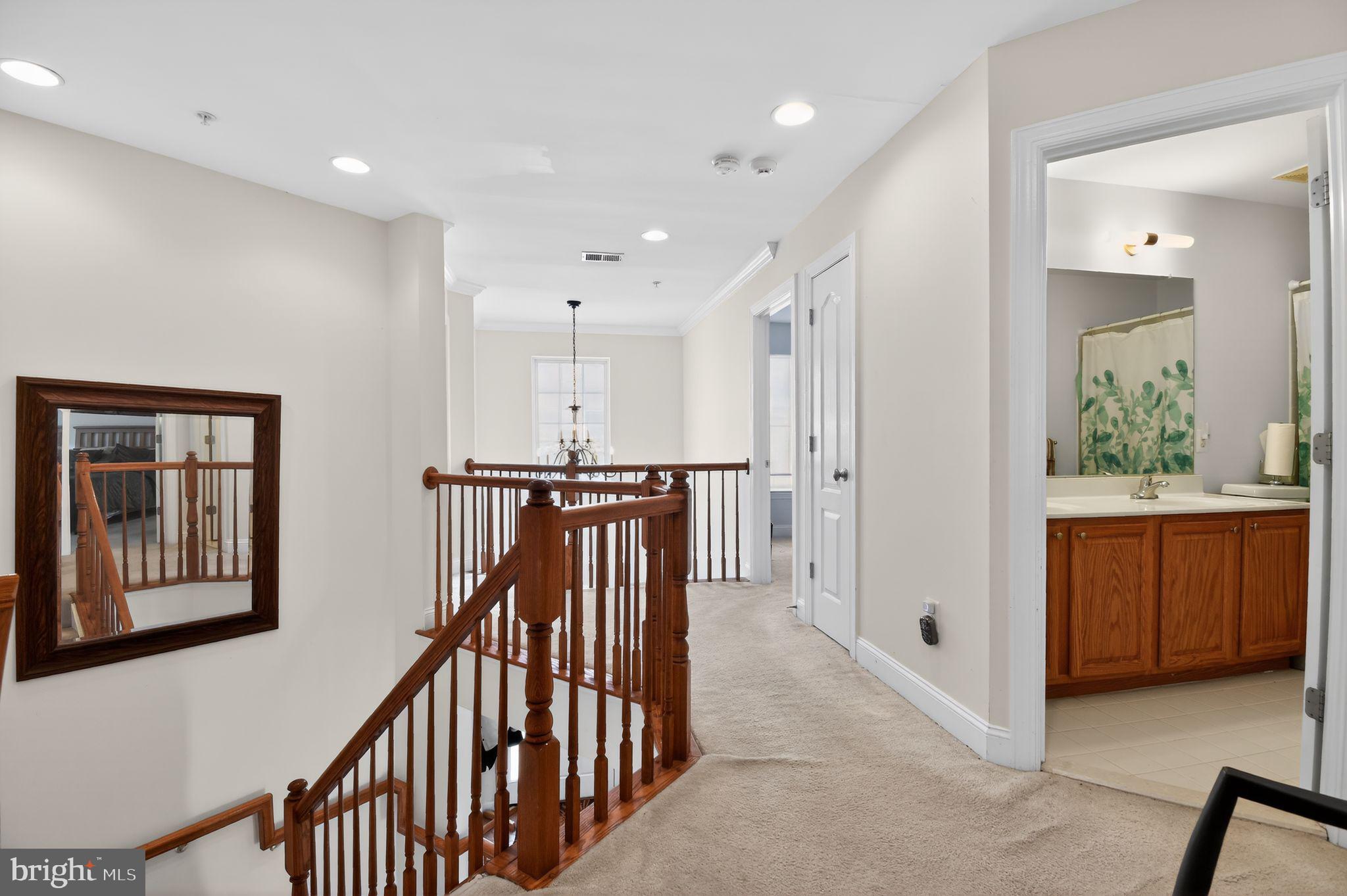 CHELTENHAM KNOLLS - Residential