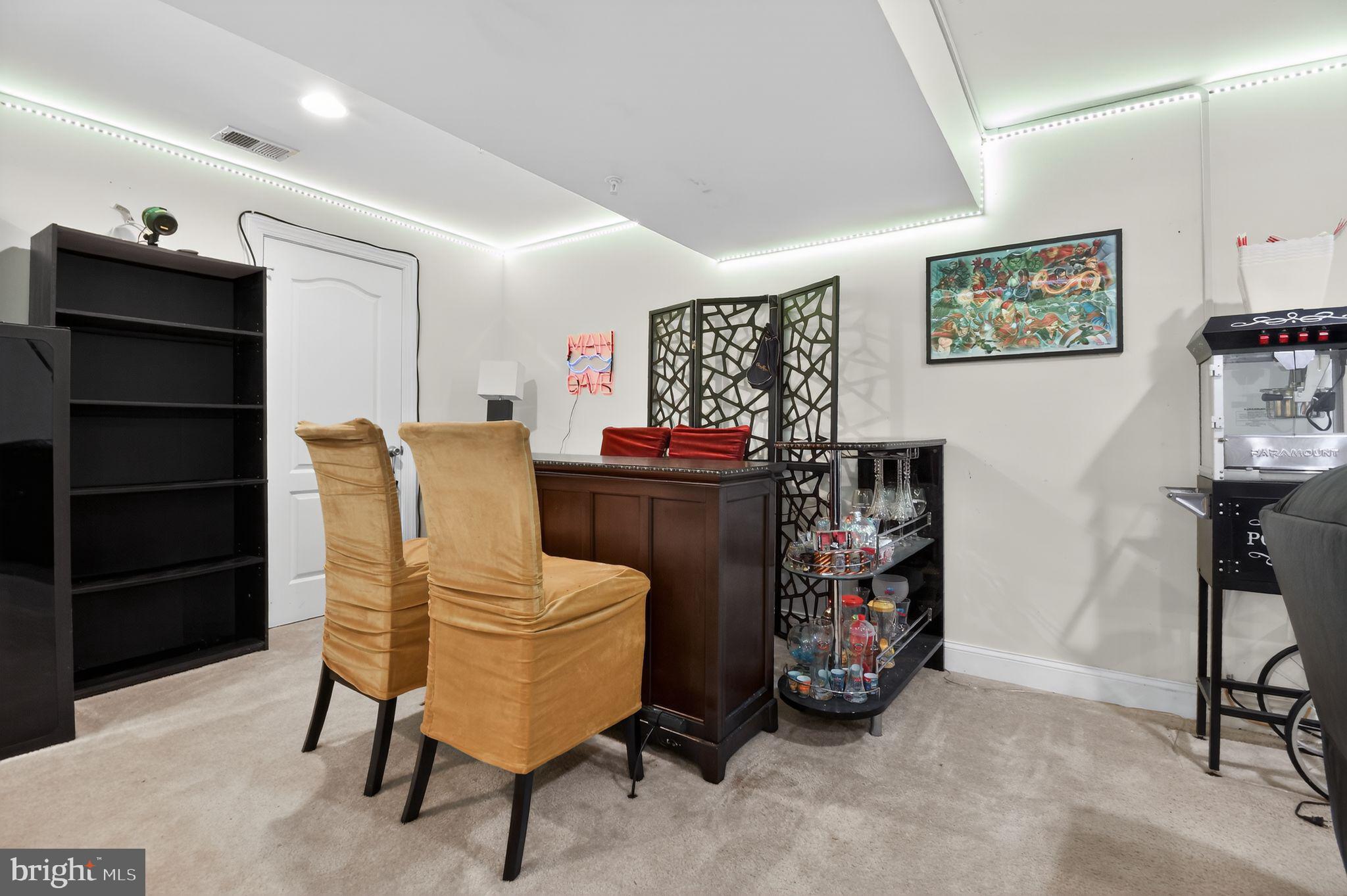 CHELTENHAM KNOLLS - Residential