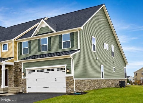 Townhouse For Sale - 41657 Mcmonagle Square<br/> ALDIE, VA 20105