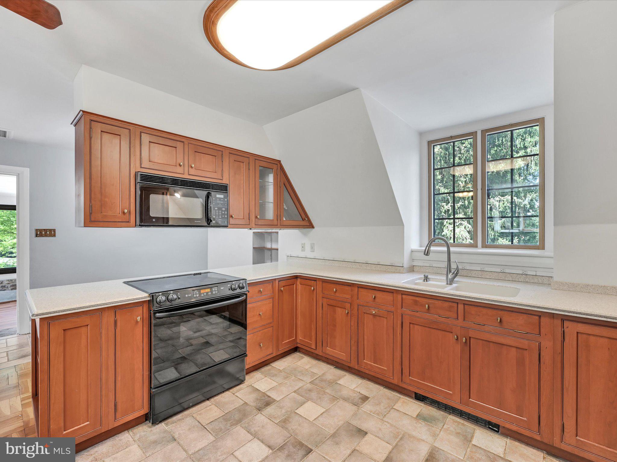 GREENFIELDS - Residential