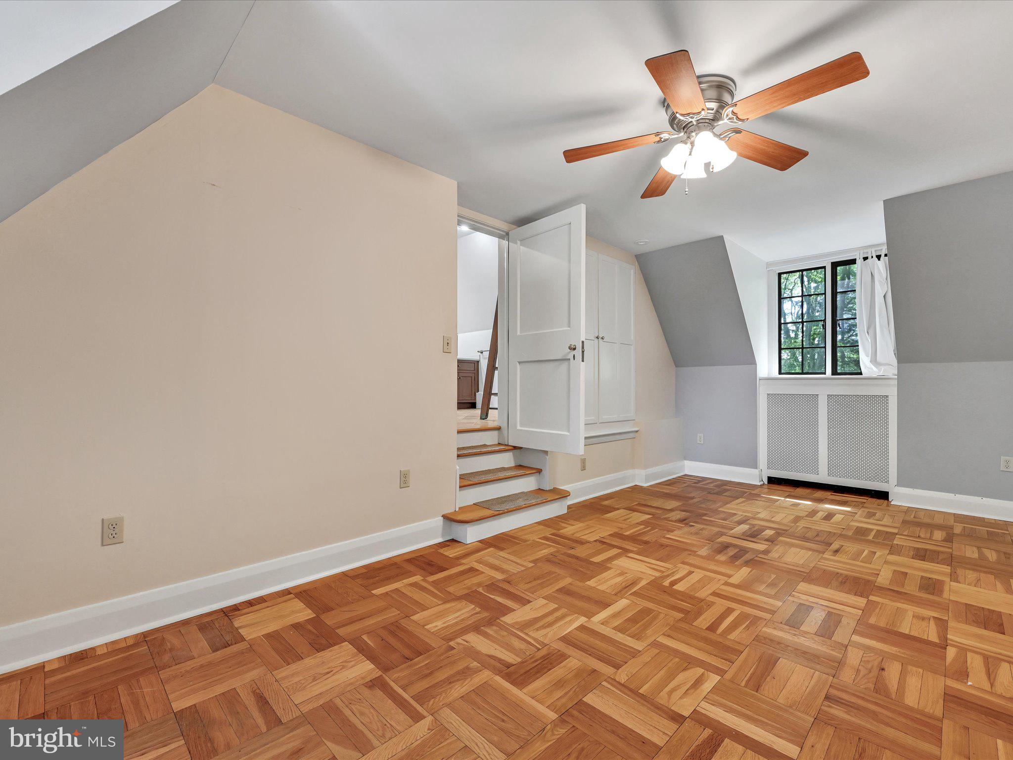 GREENFIELDS - Residential