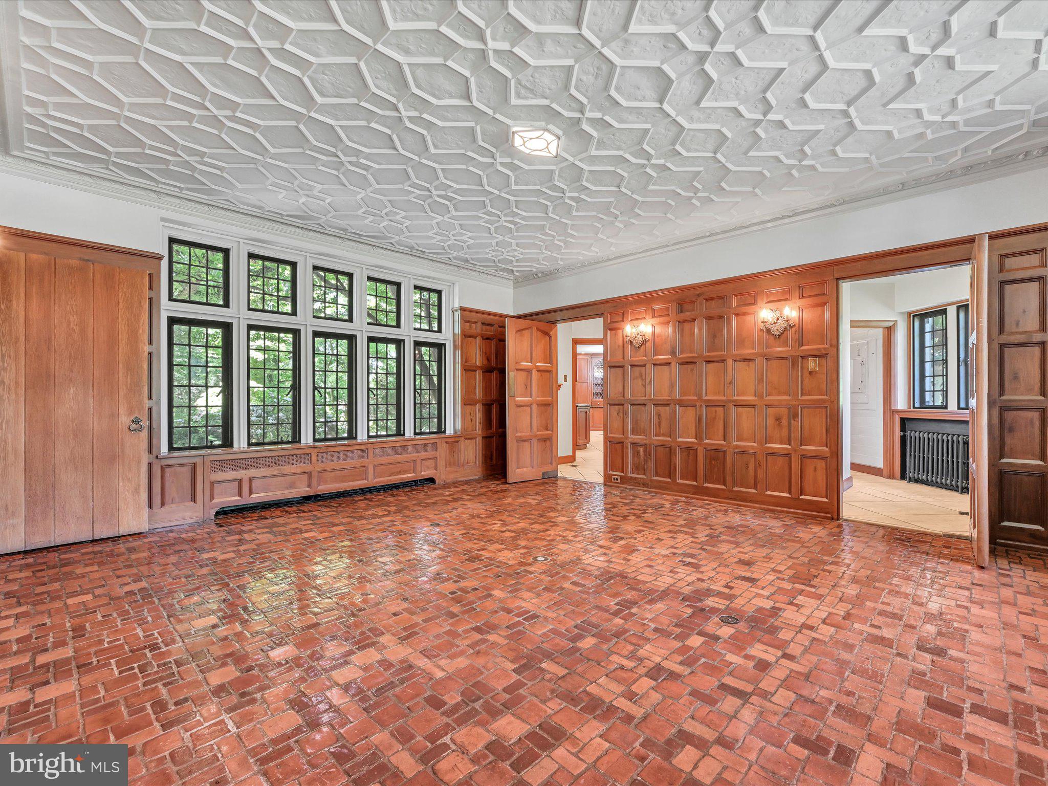 GREENFIELDS - Residential