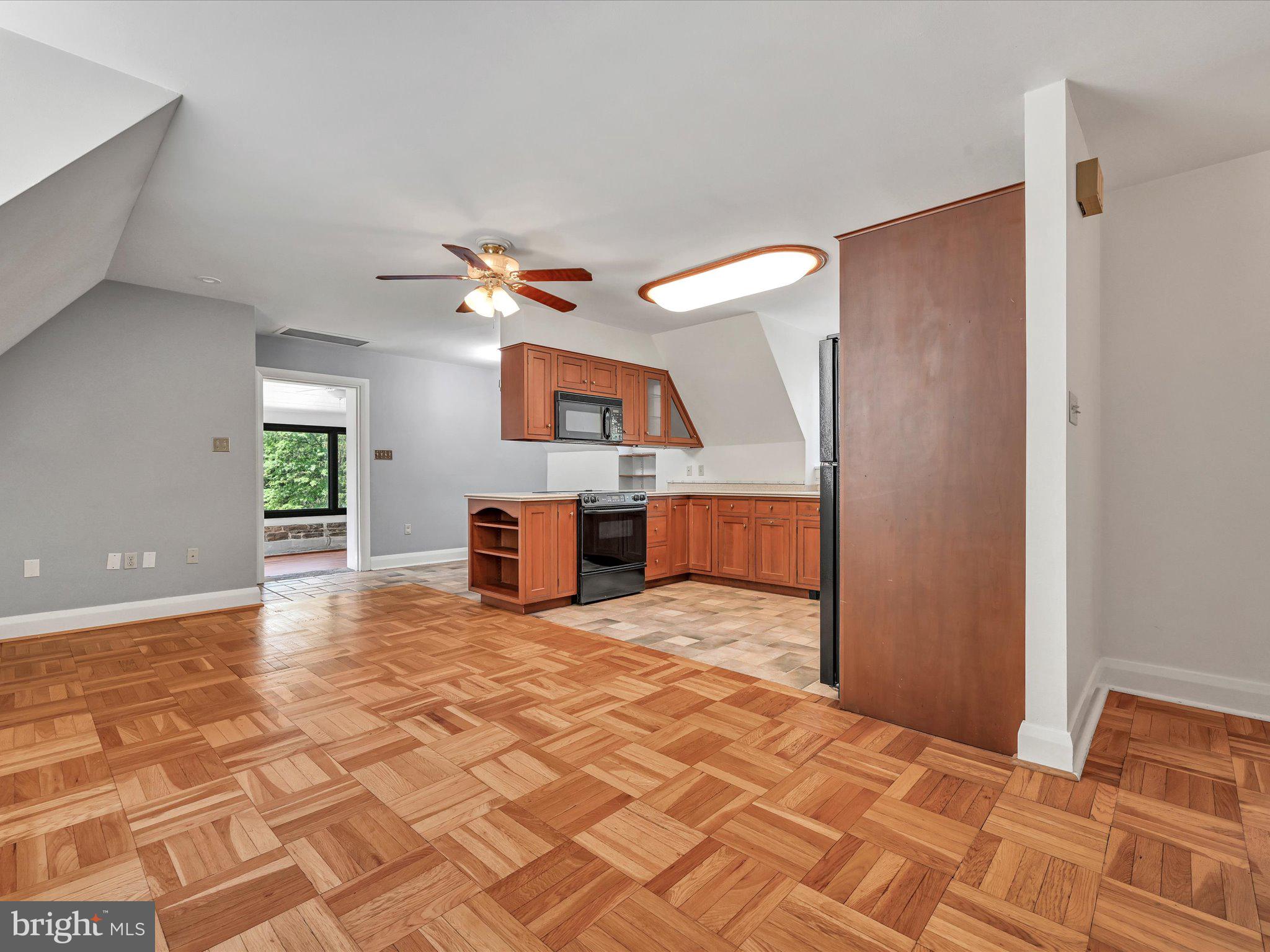 GREENFIELDS - Residential
