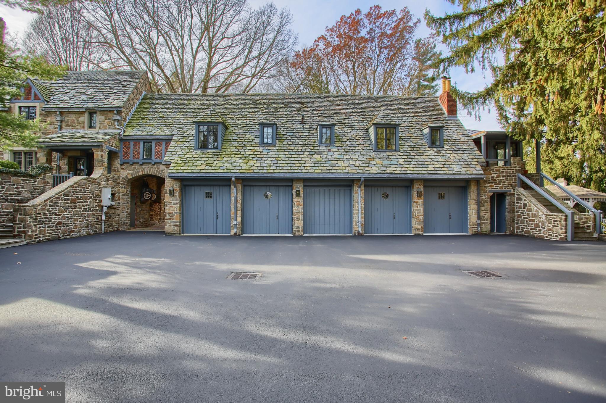 GREENFIELDS - Residential