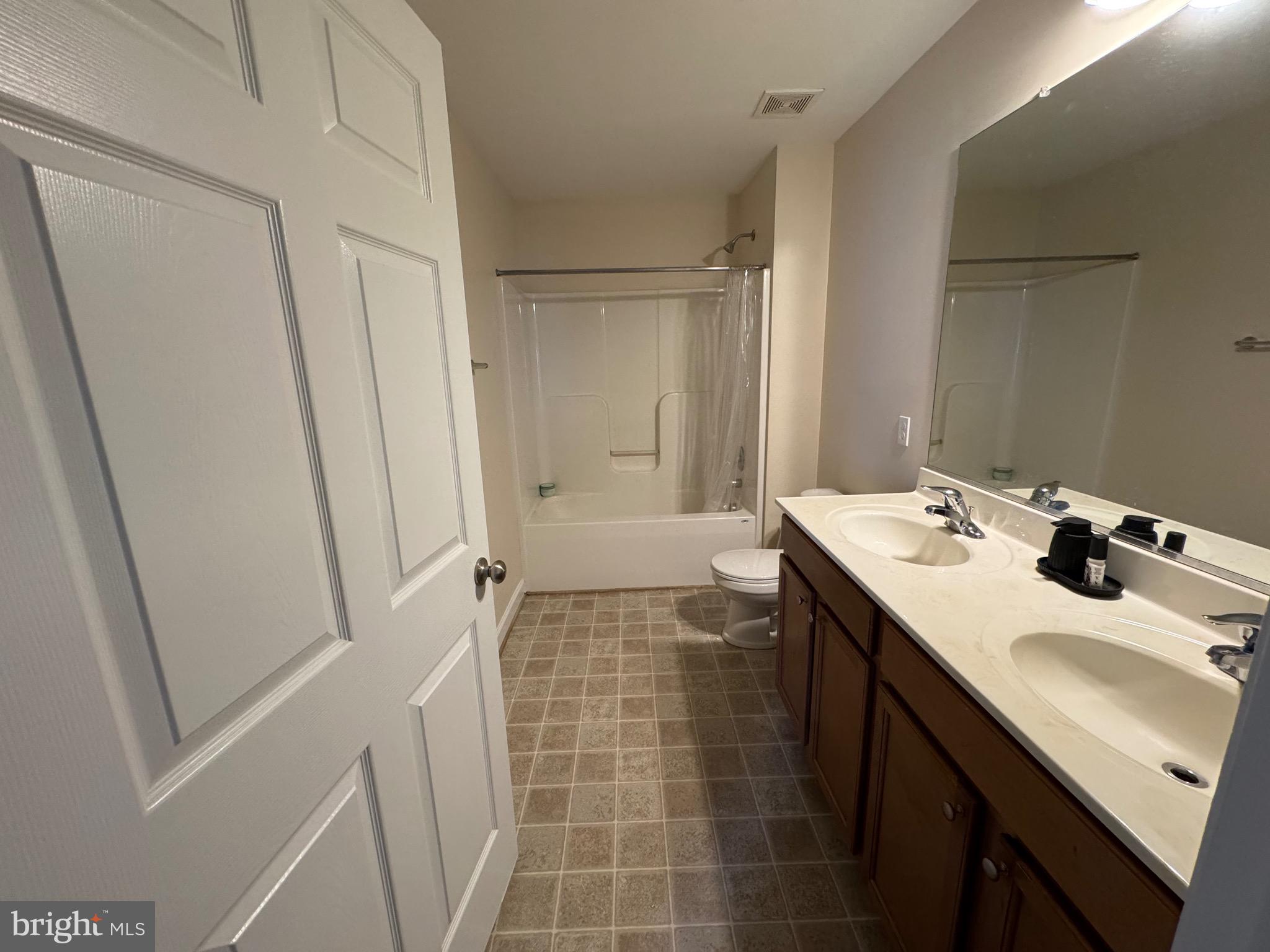 FOUNTAIN ESTATES - Residential