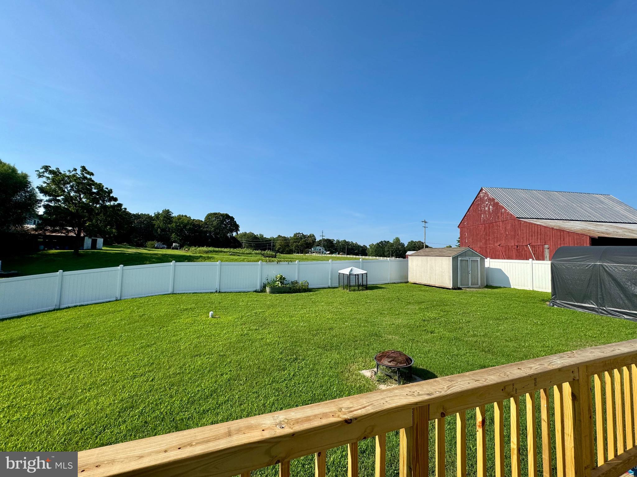 FOUNTAIN ESTATES - Residential