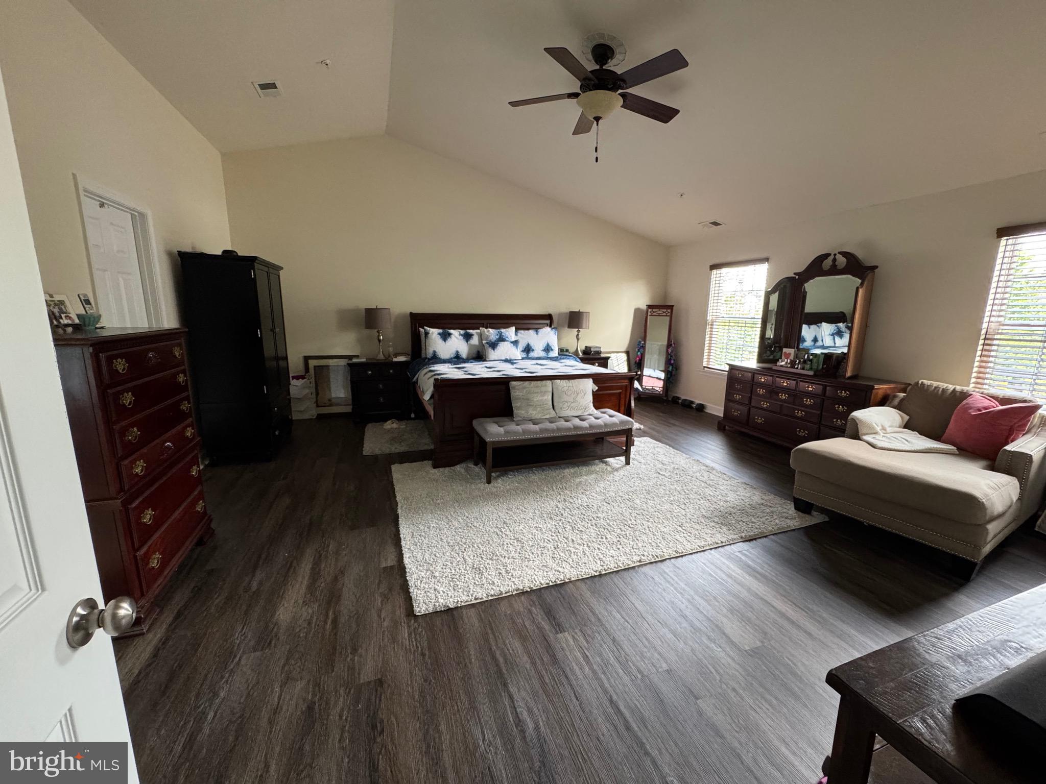 FOUNTAIN ESTATES - Residential