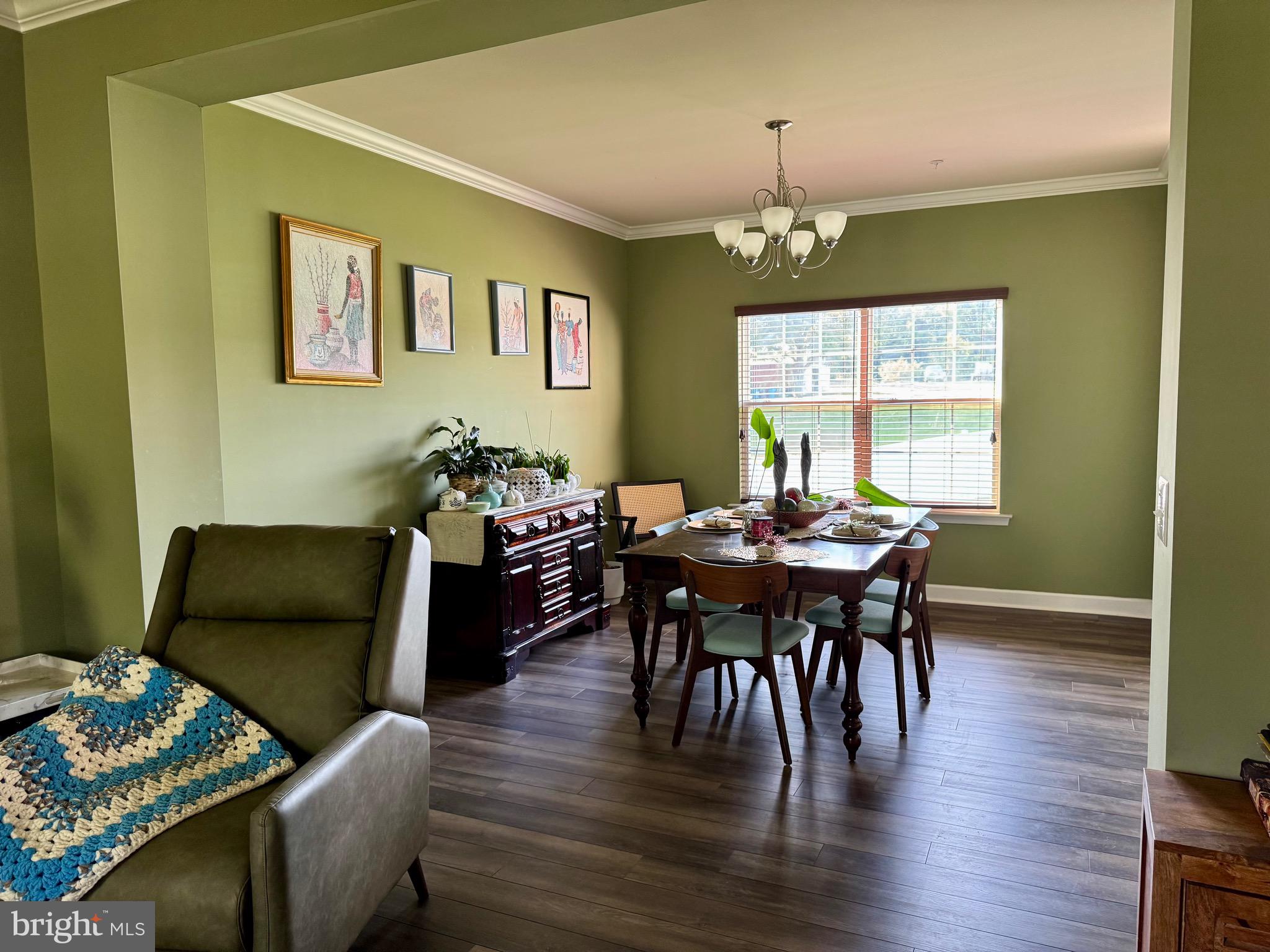 FOUNTAIN ESTATES - Residential