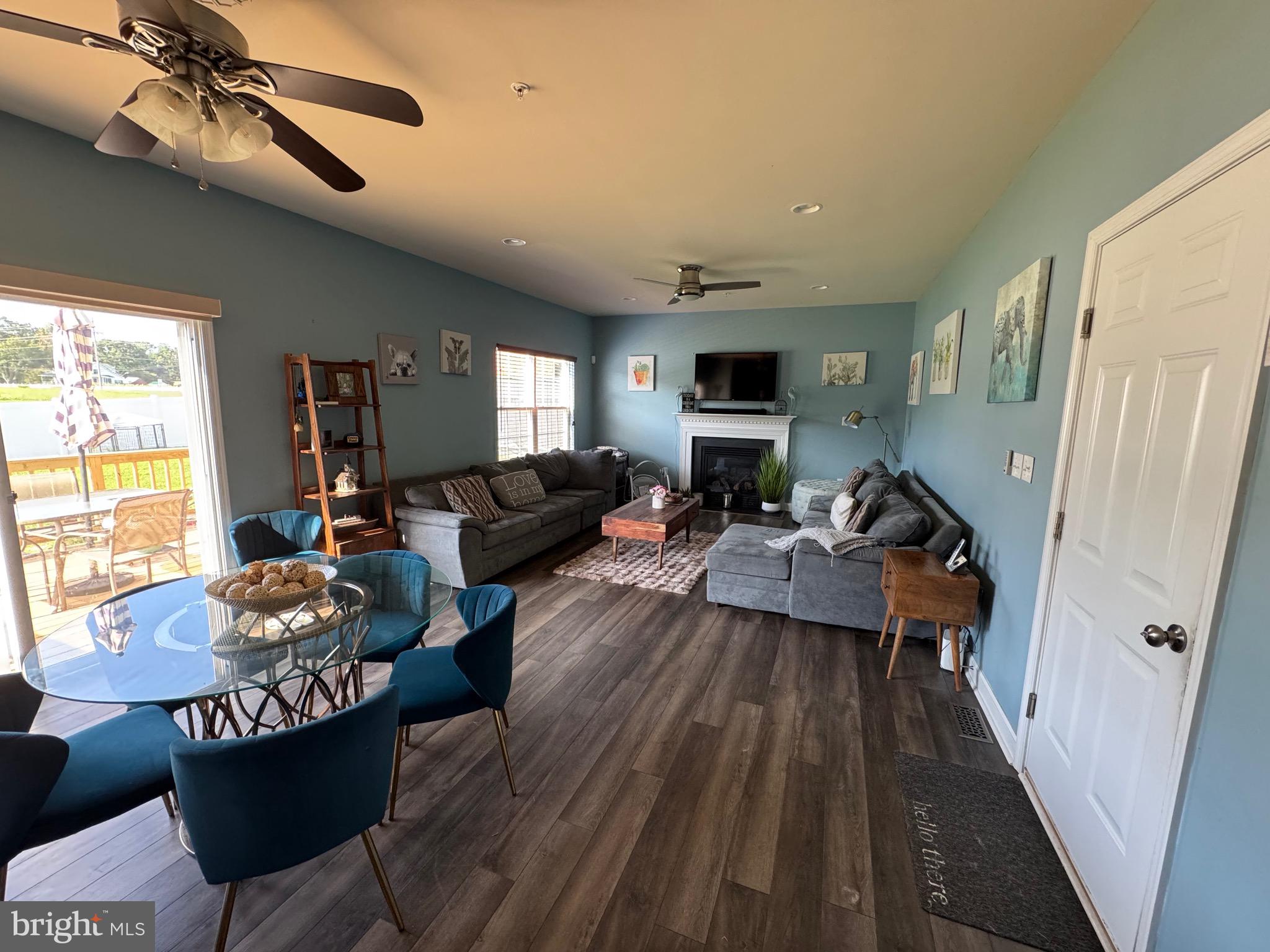 FOUNTAIN ESTATES - Residential