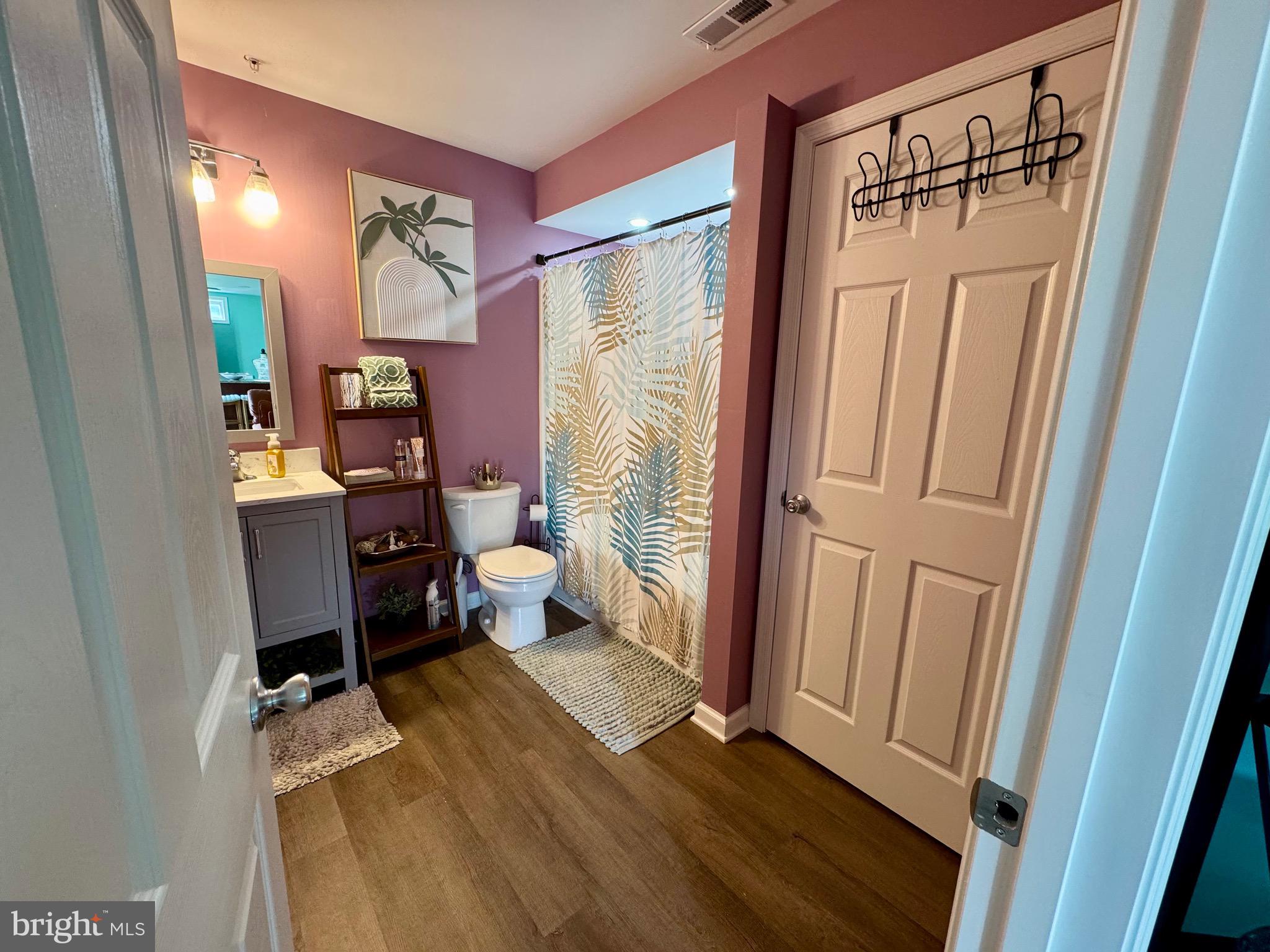 FOUNTAIN ESTATES - Residential