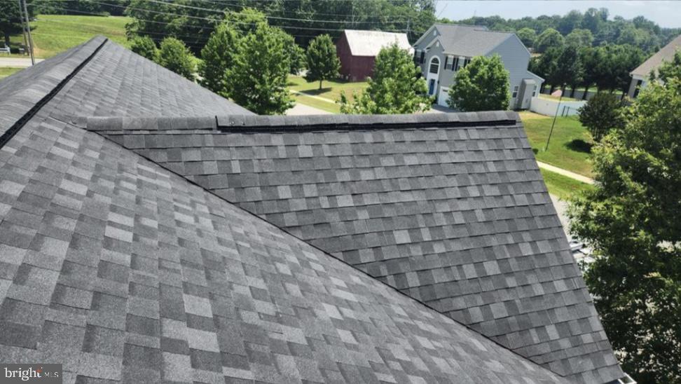 FOUNTAIN ESTATES - Residential