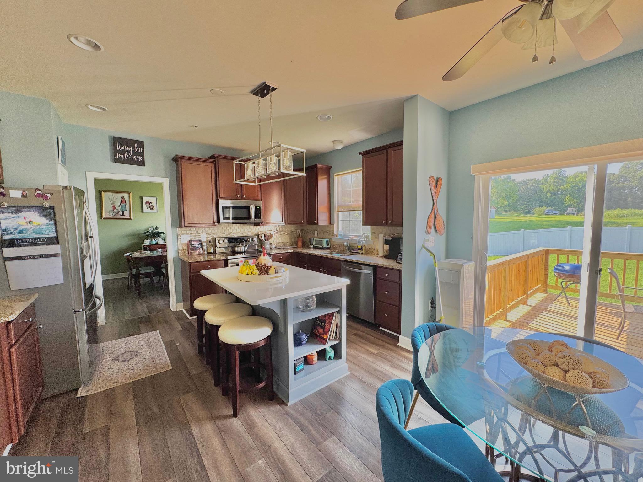 FOUNTAIN ESTATES - Residential