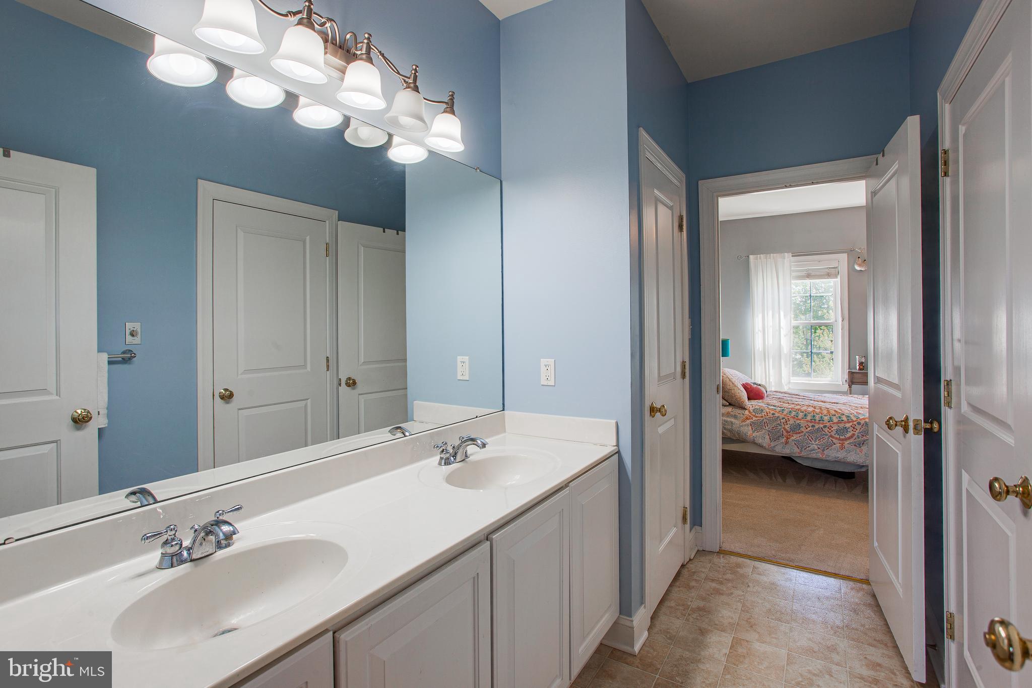 STEEPLEVIEW AT GLE - Residential