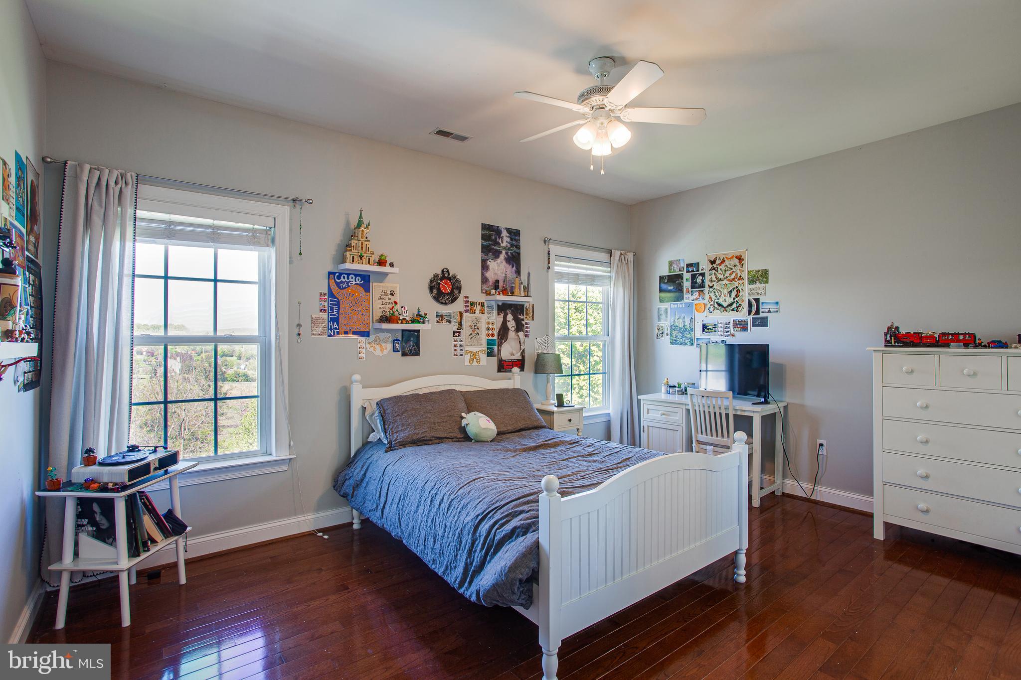 STEEPLEVIEW AT GLE - Residential