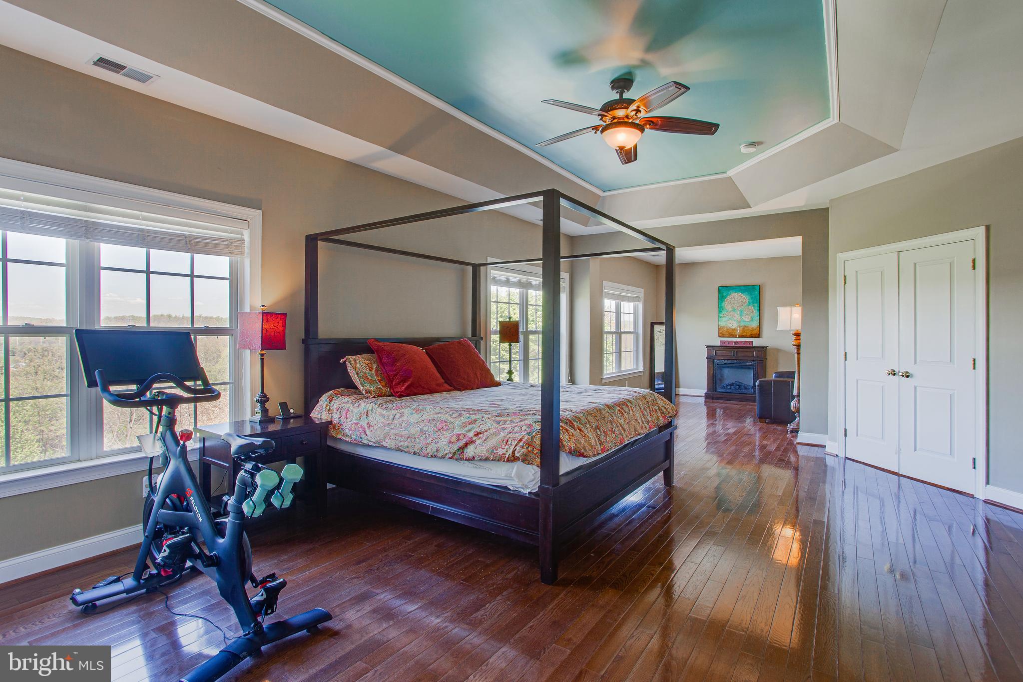 STEEPLEVIEW AT GLE - Residential