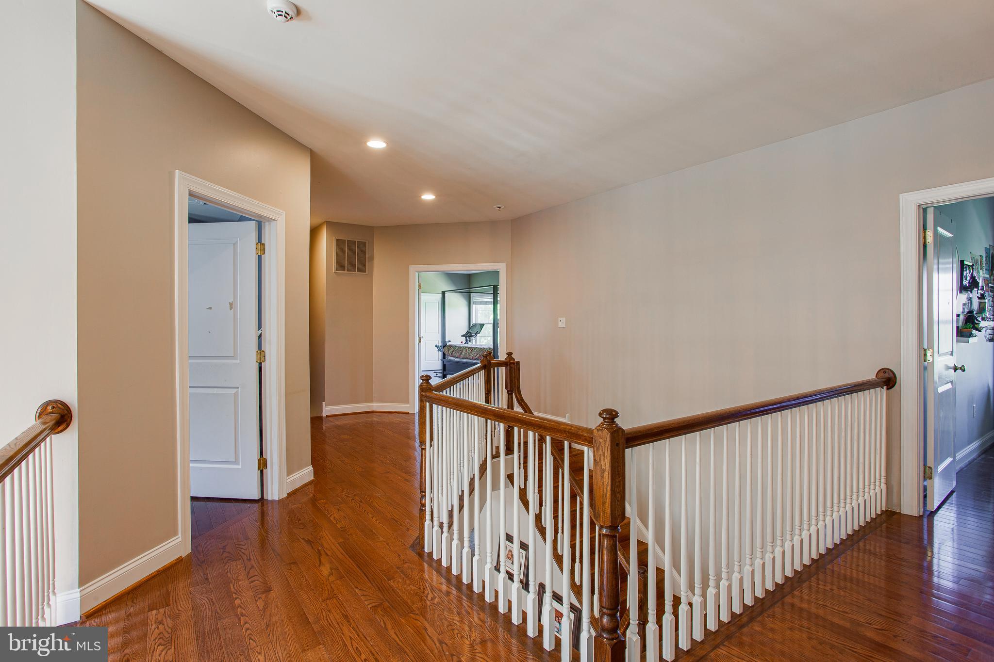 STEEPLEVIEW AT GLE - Residential