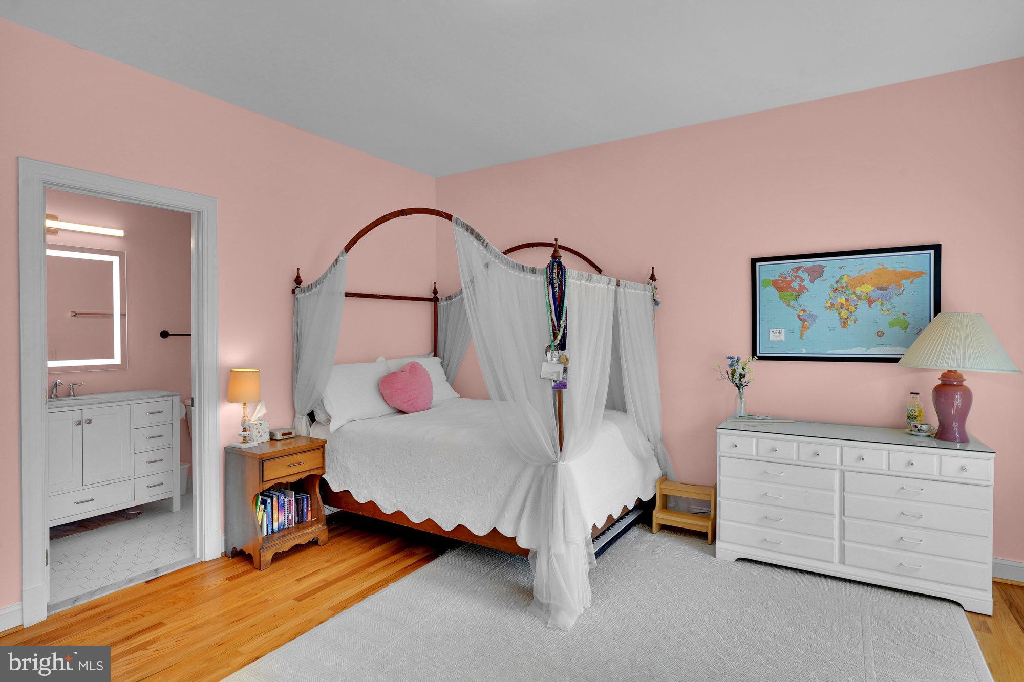 AIRSTON AT FOX MILL - Residential