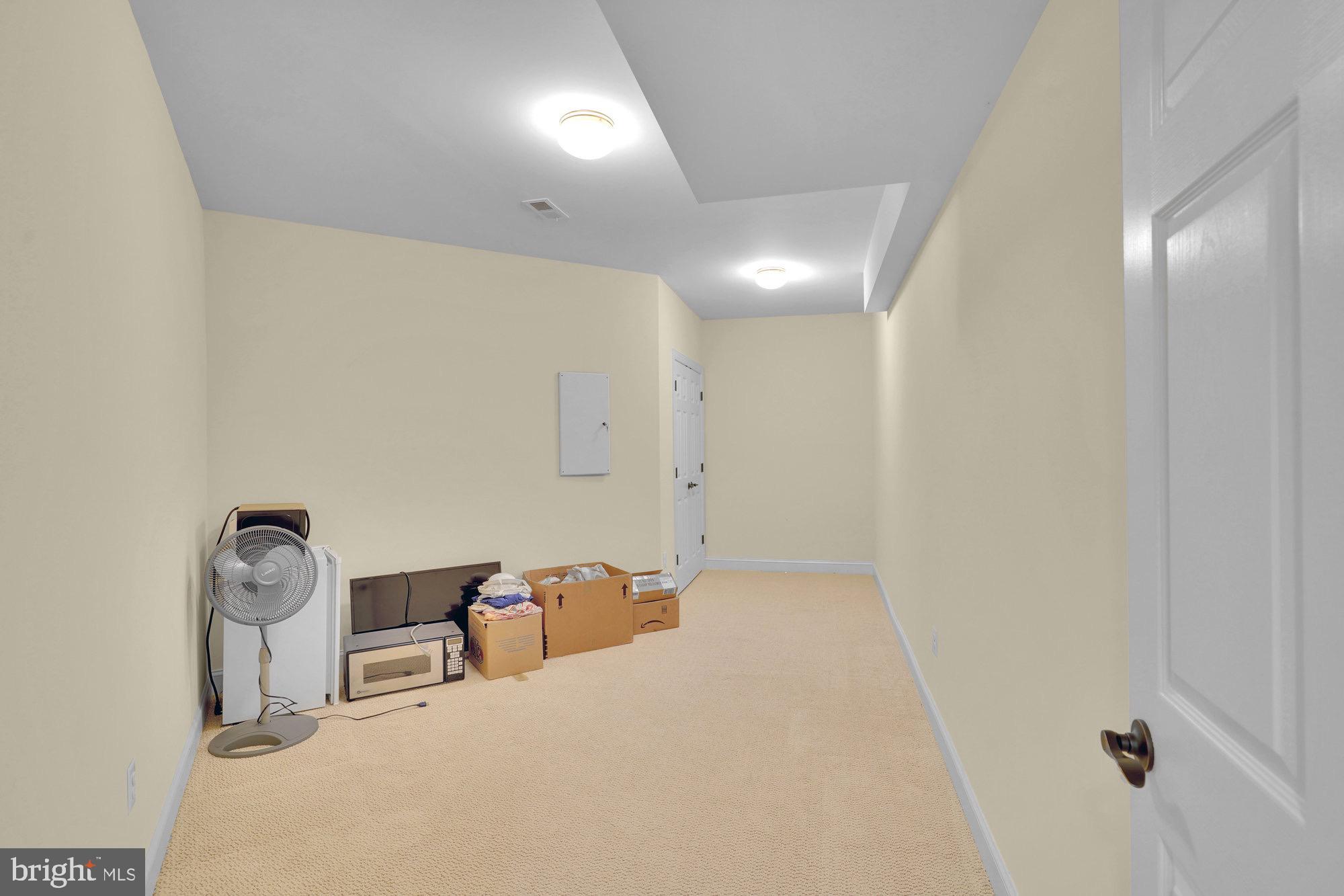 AIRSTON AT FOX MILL - Residential