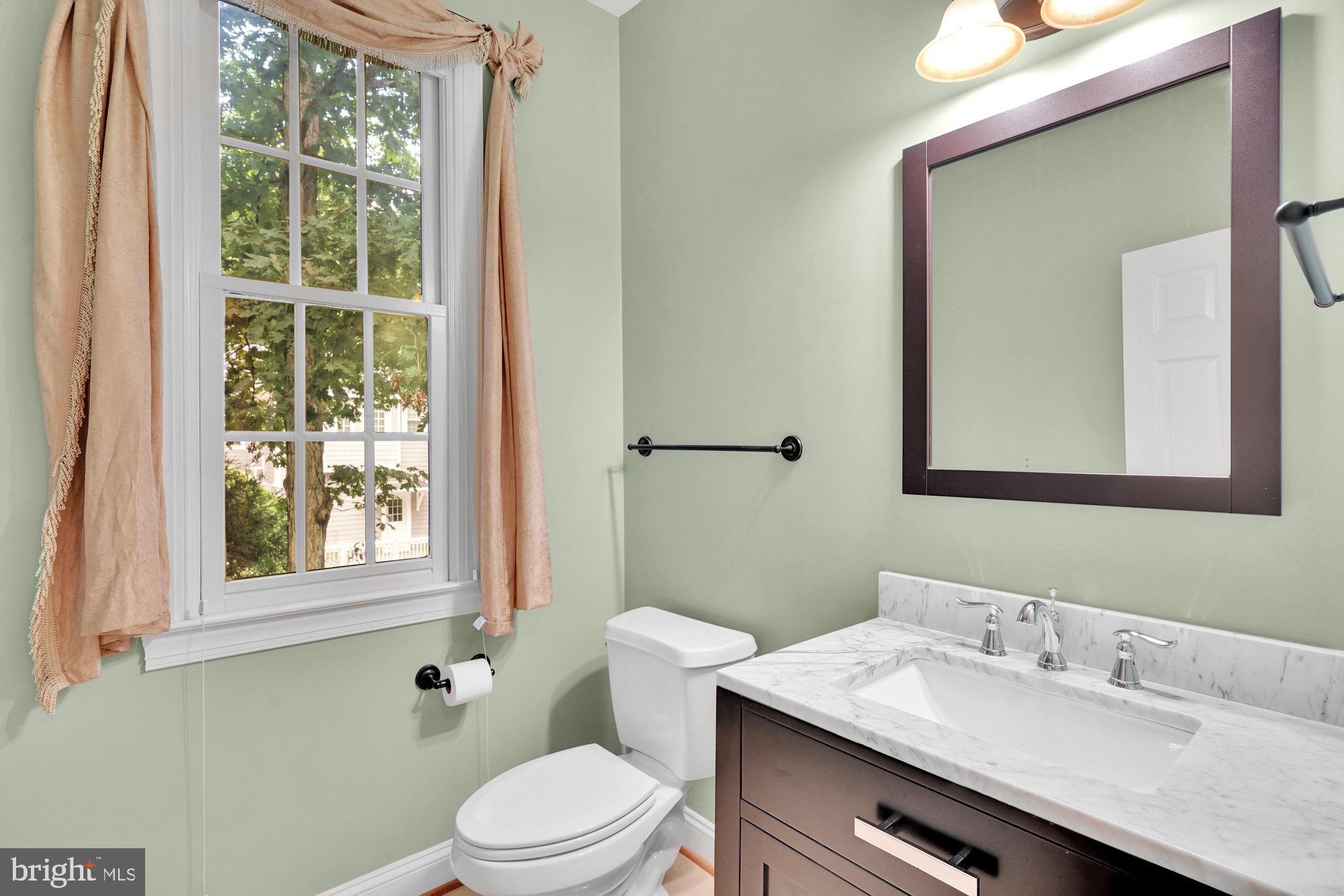 AIRSTON AT FOX MILL - Residential