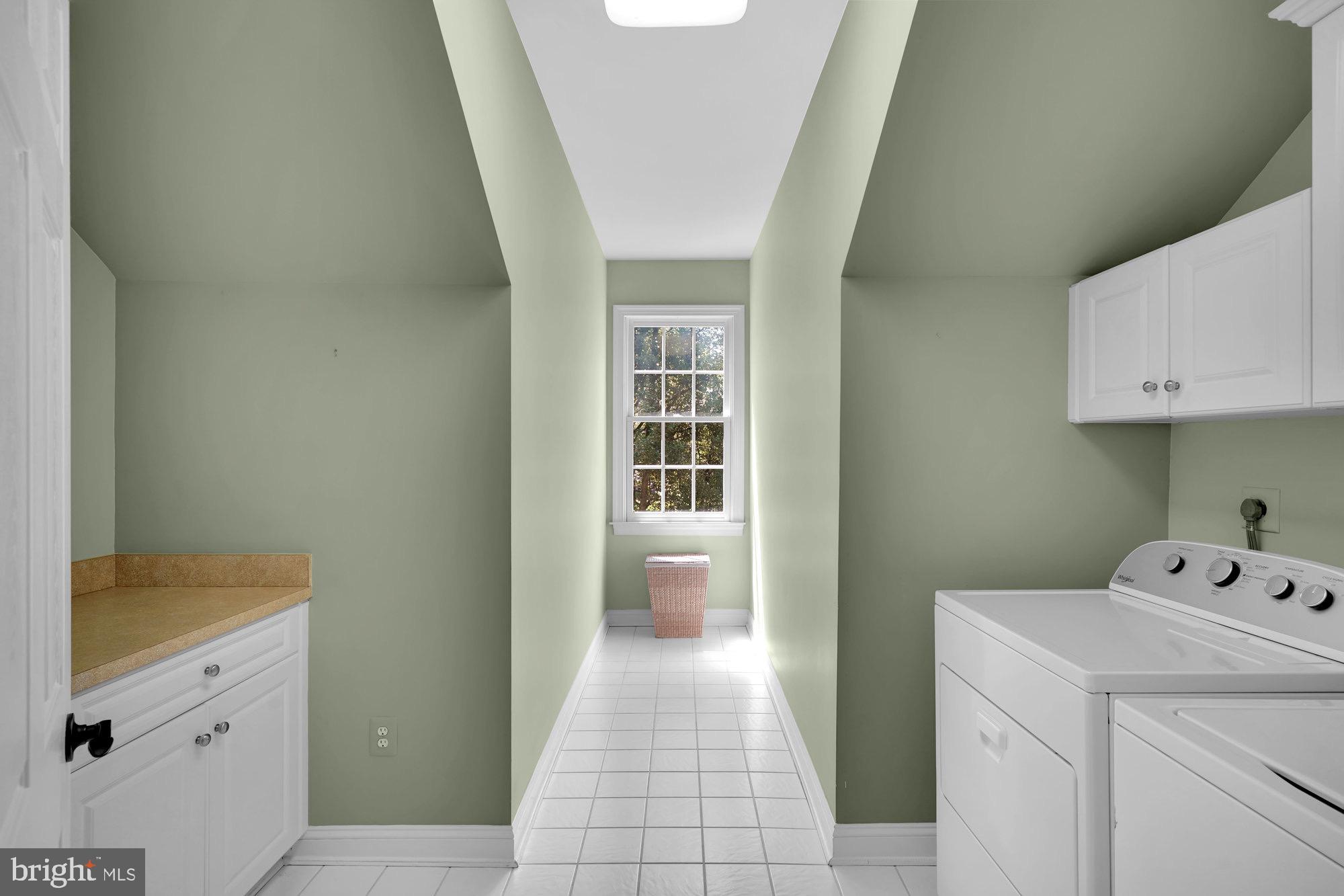 AIRSTON AT FOX MILL - Residential