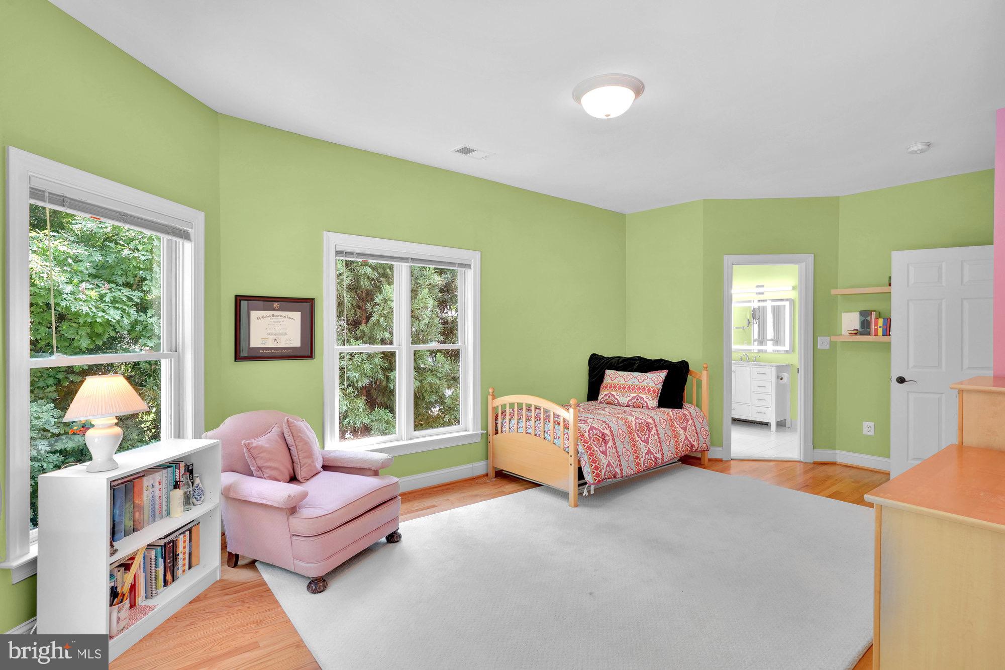 AIRSTON AT FOX MILL - Residential