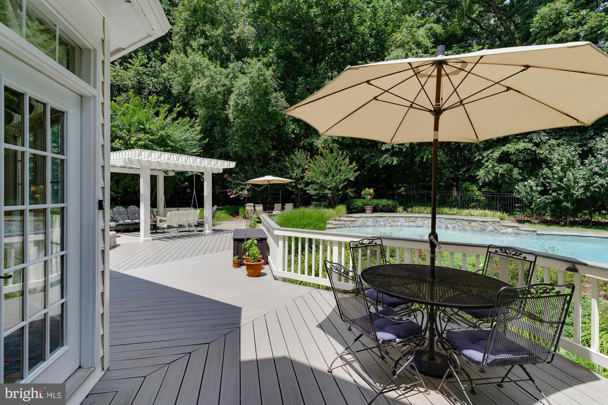 AIRSTON AT FOX MILL - Residential