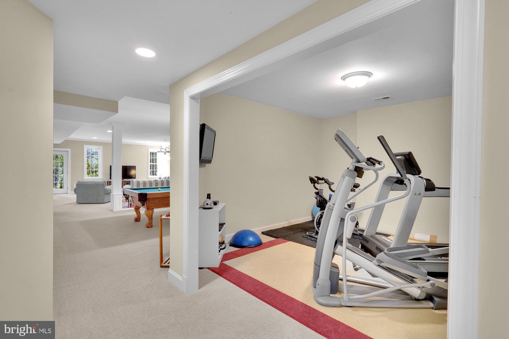 AIRSTON AT FOX MILL - Residential