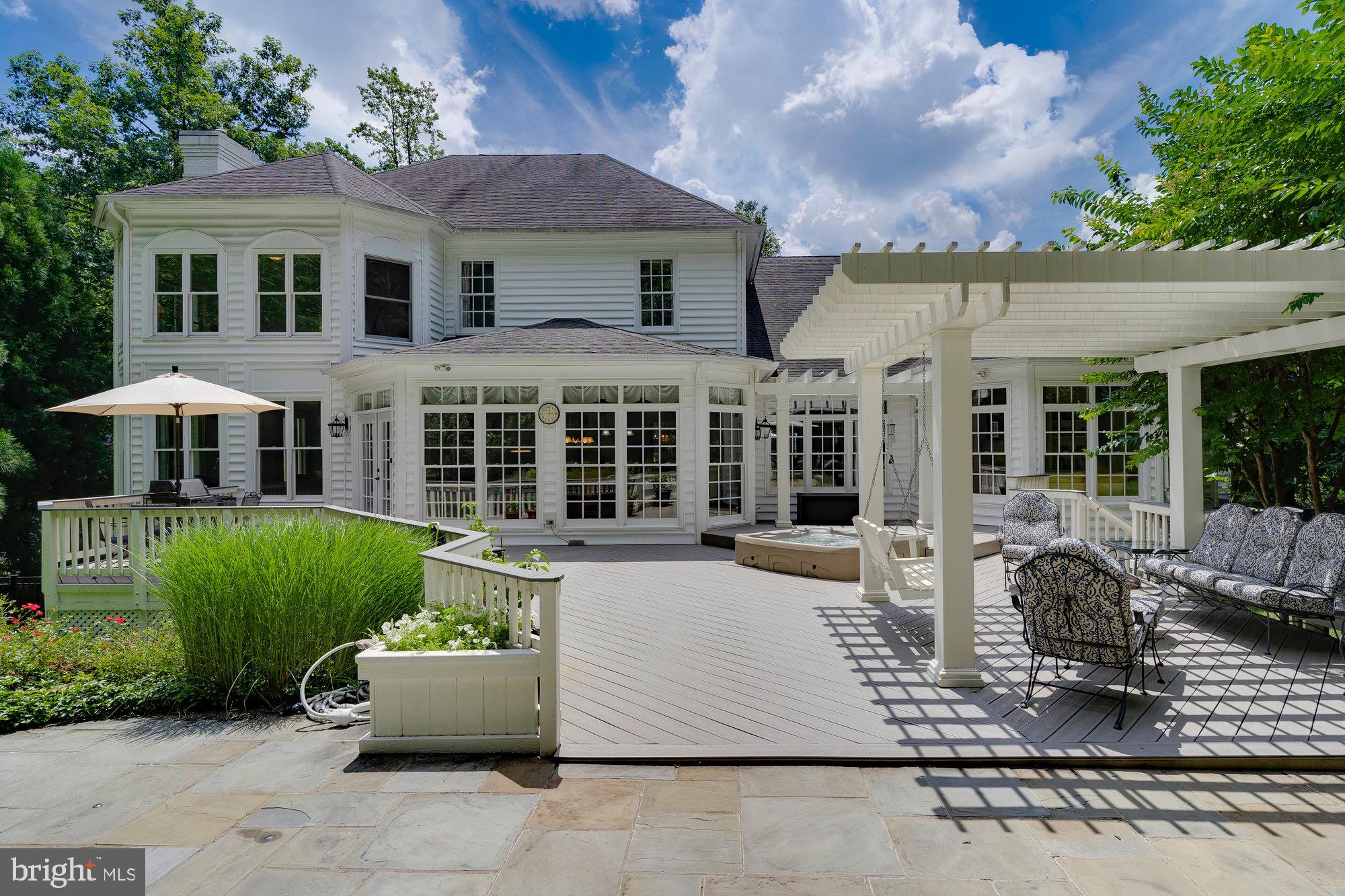 AIRSTON AT FOX MILL - Residential