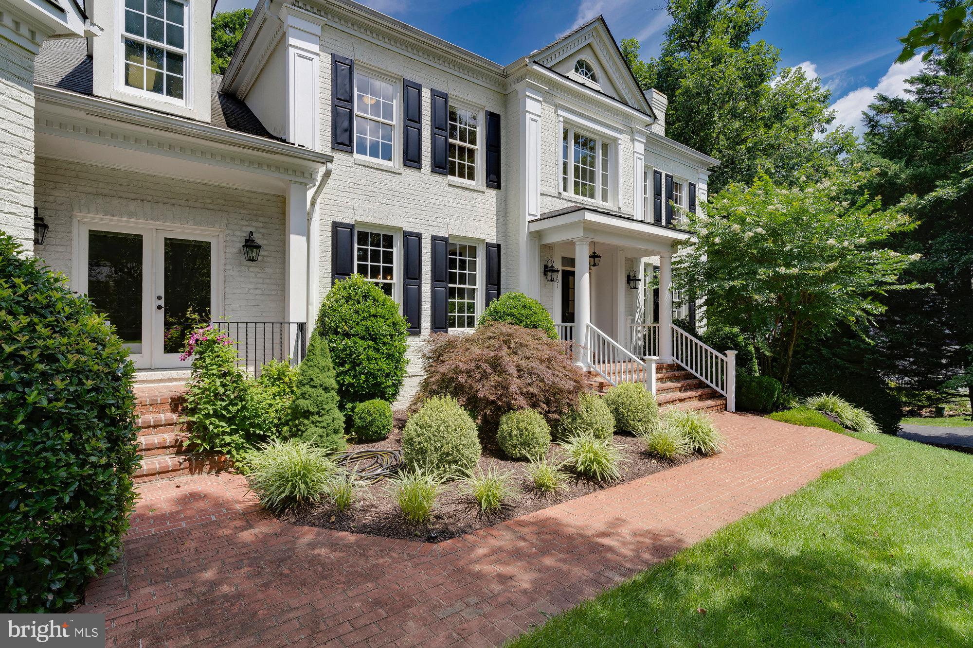 AIRSTON AT FOX MILL - Residential