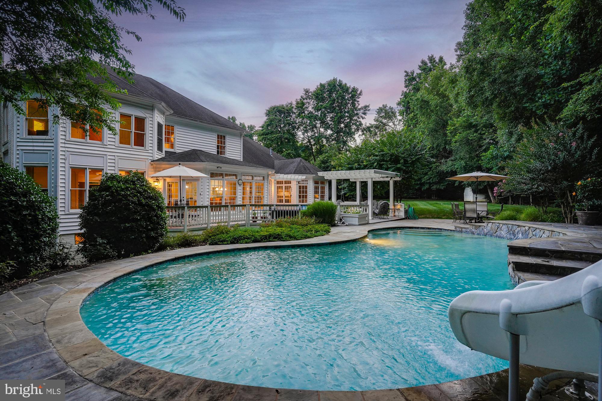 AIRSTON AT FOX MILL - Residential