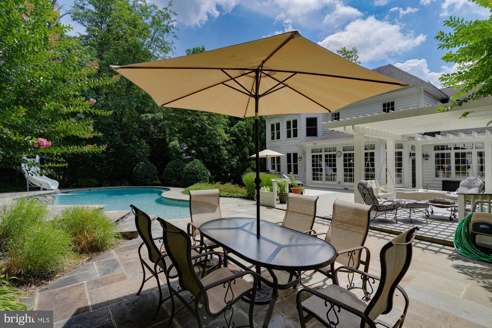 AIRSTON AT FOX MILL - Residential