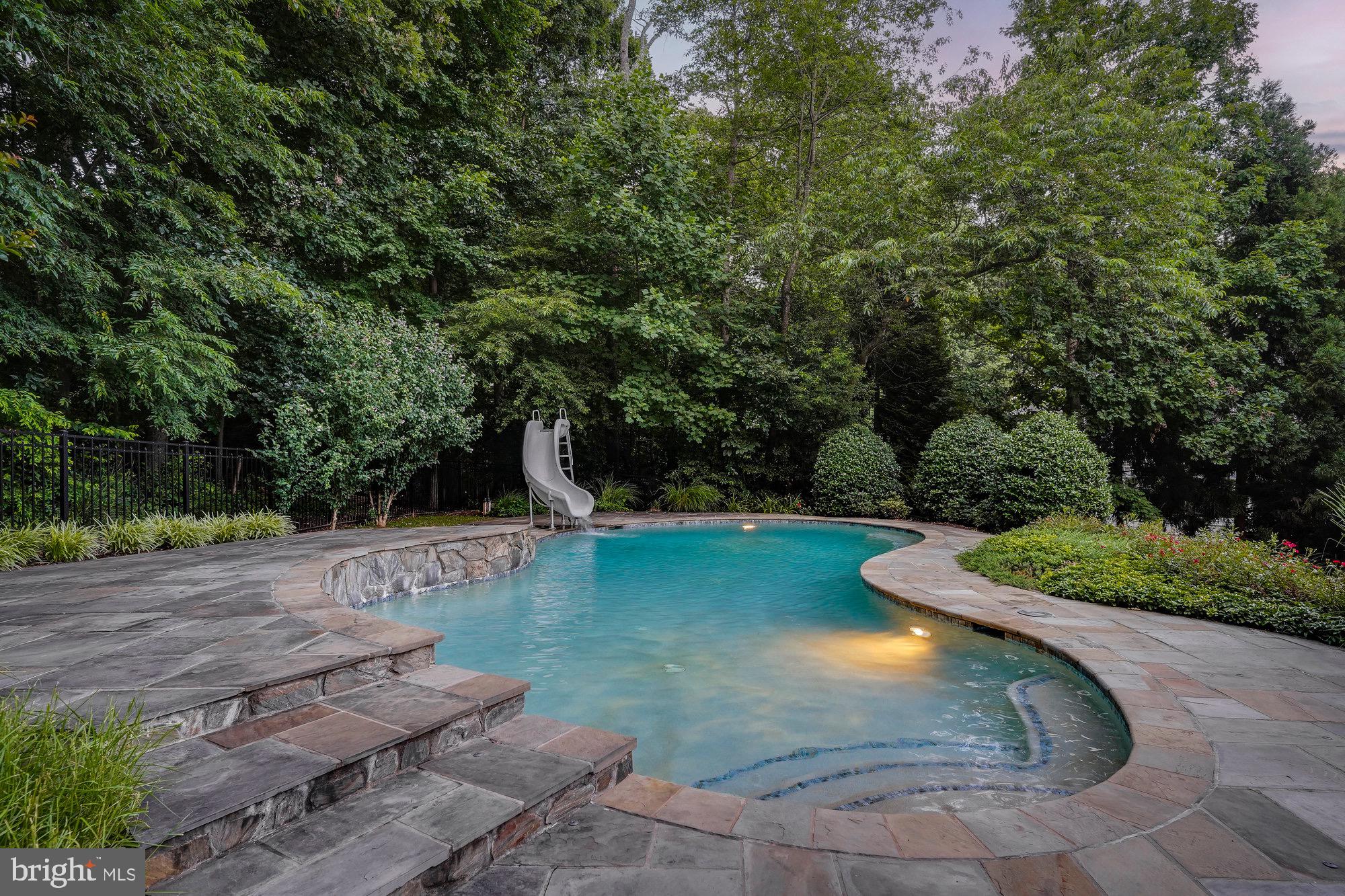 AIRSTON AT FOX MILL - Residential