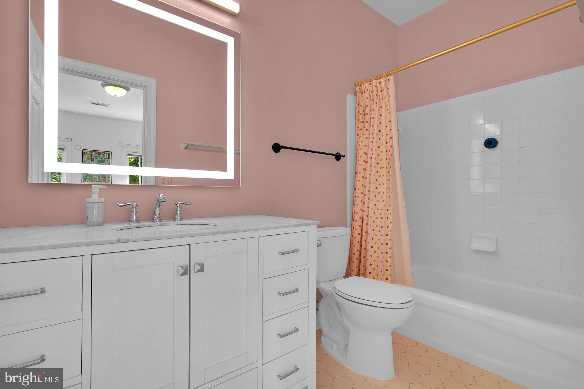 AIRSTON AT FOX MILL - Residential