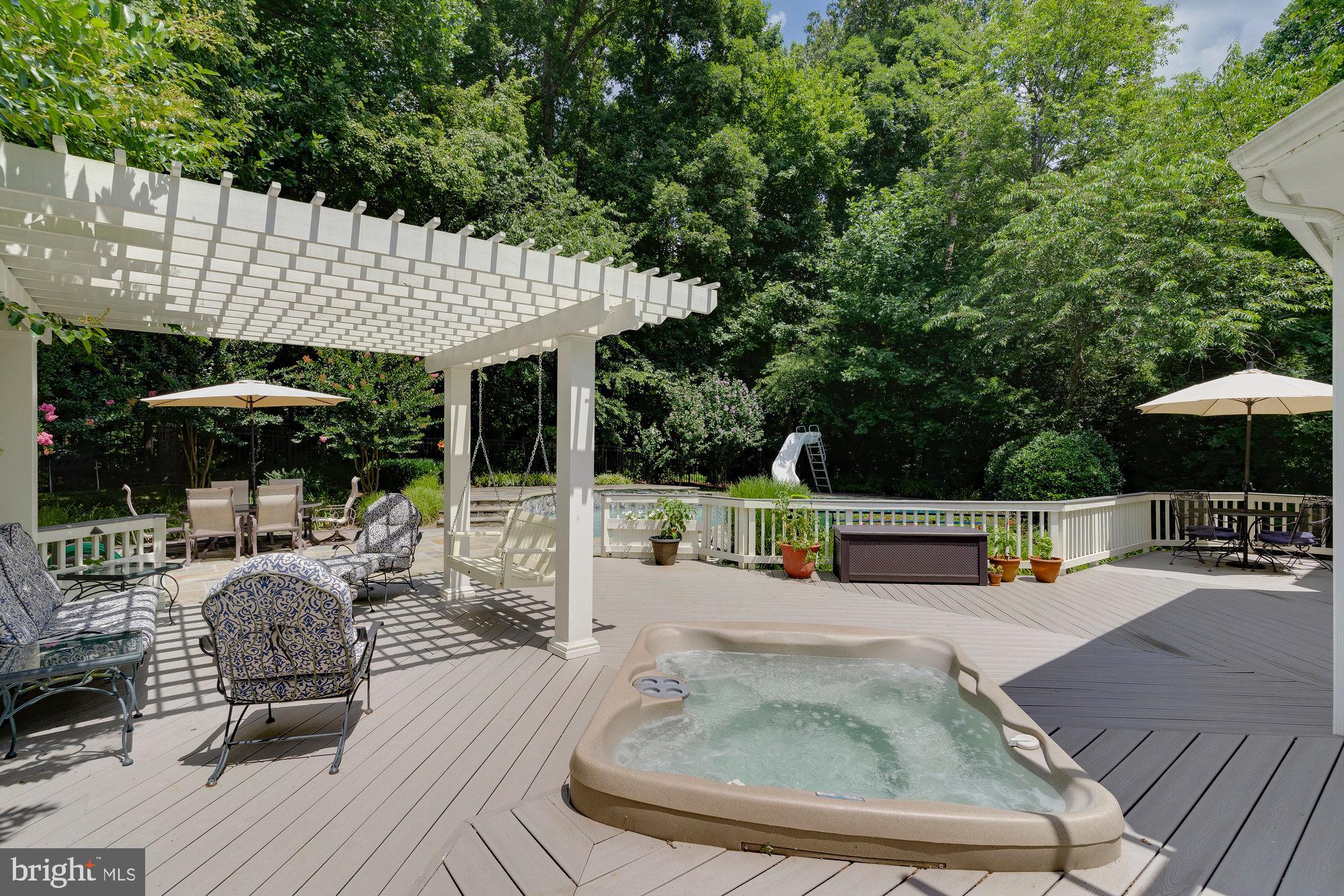 AIRSTON AT FOX MILL - Residential