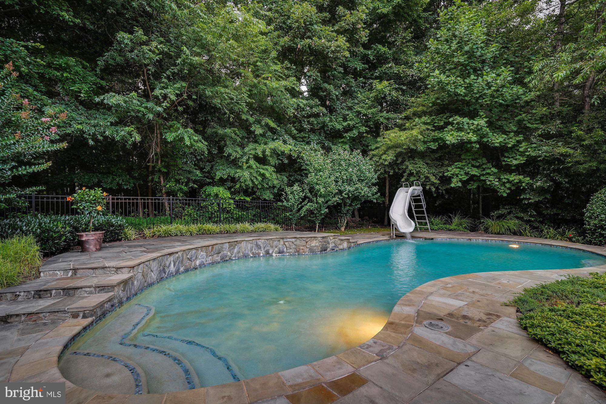 AIRSTON AT FOX MILL - Residential